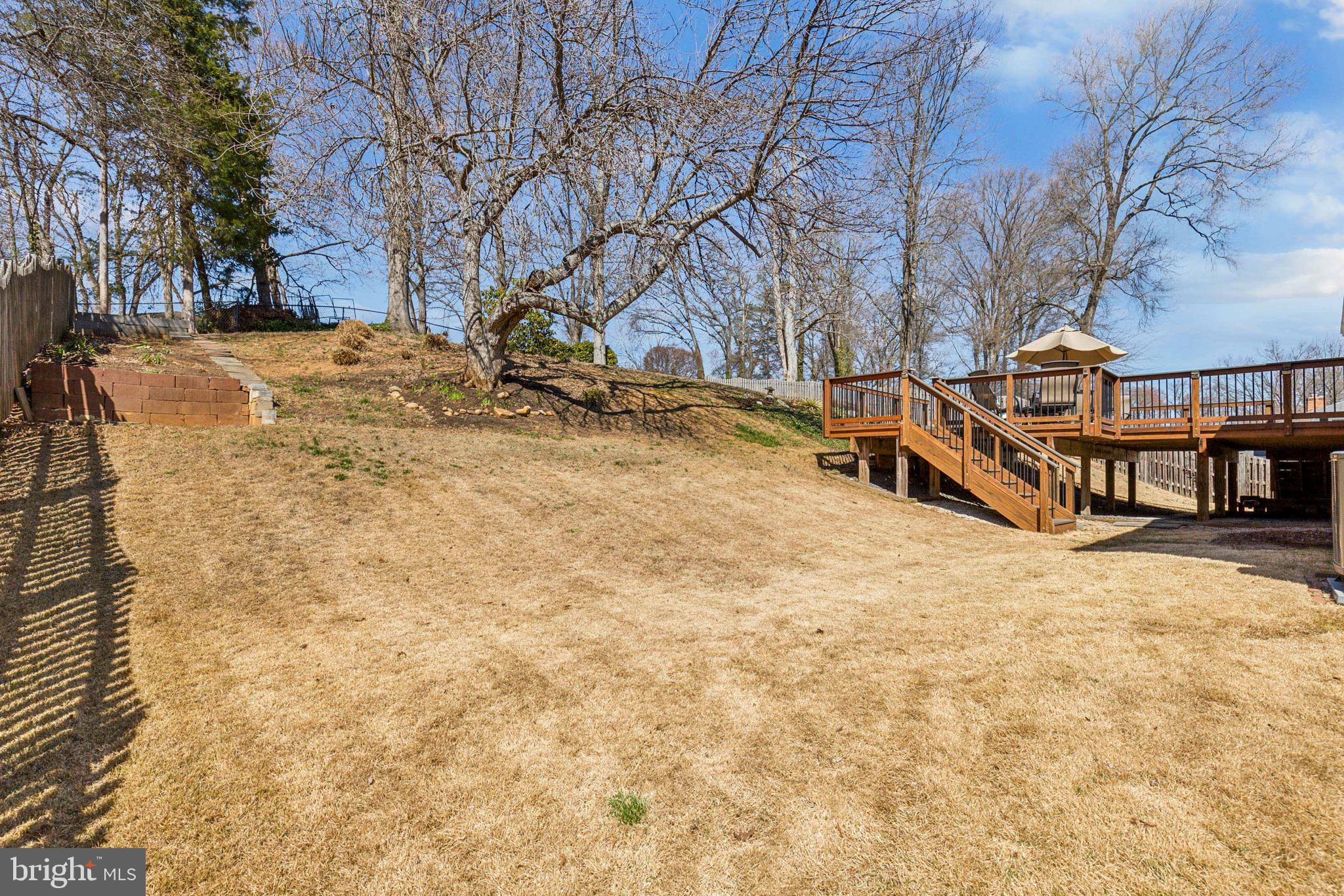 MOUNT VERNON MANOR - Residential