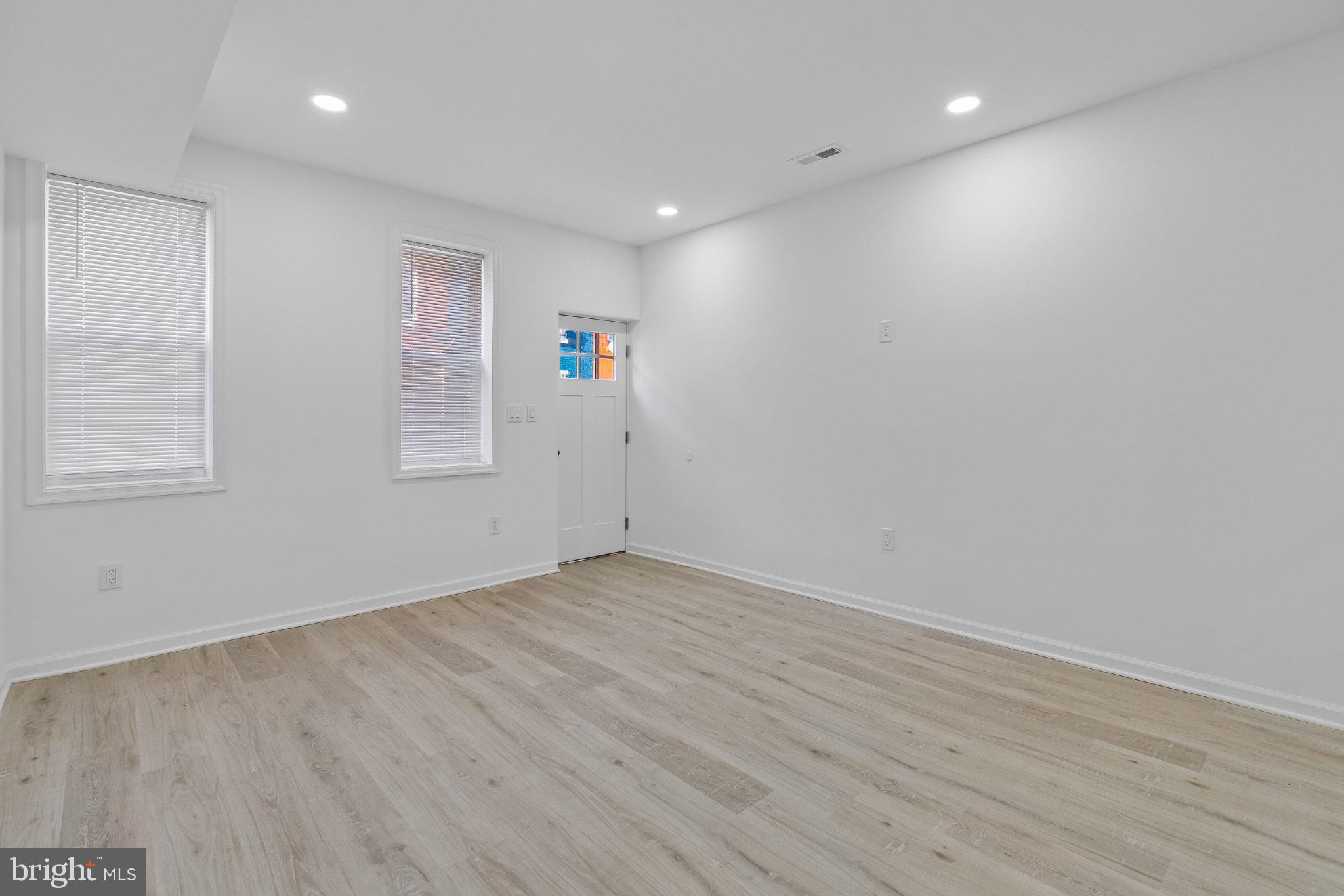 WEST KENSINGTON - Residential