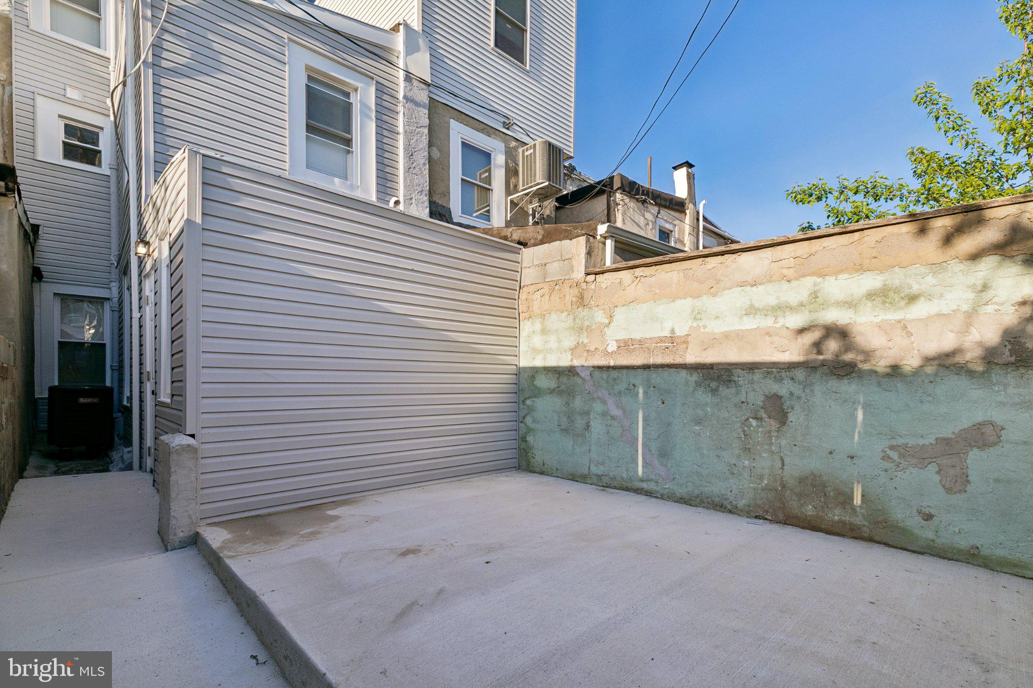 WEST KENSINGTON - Residential