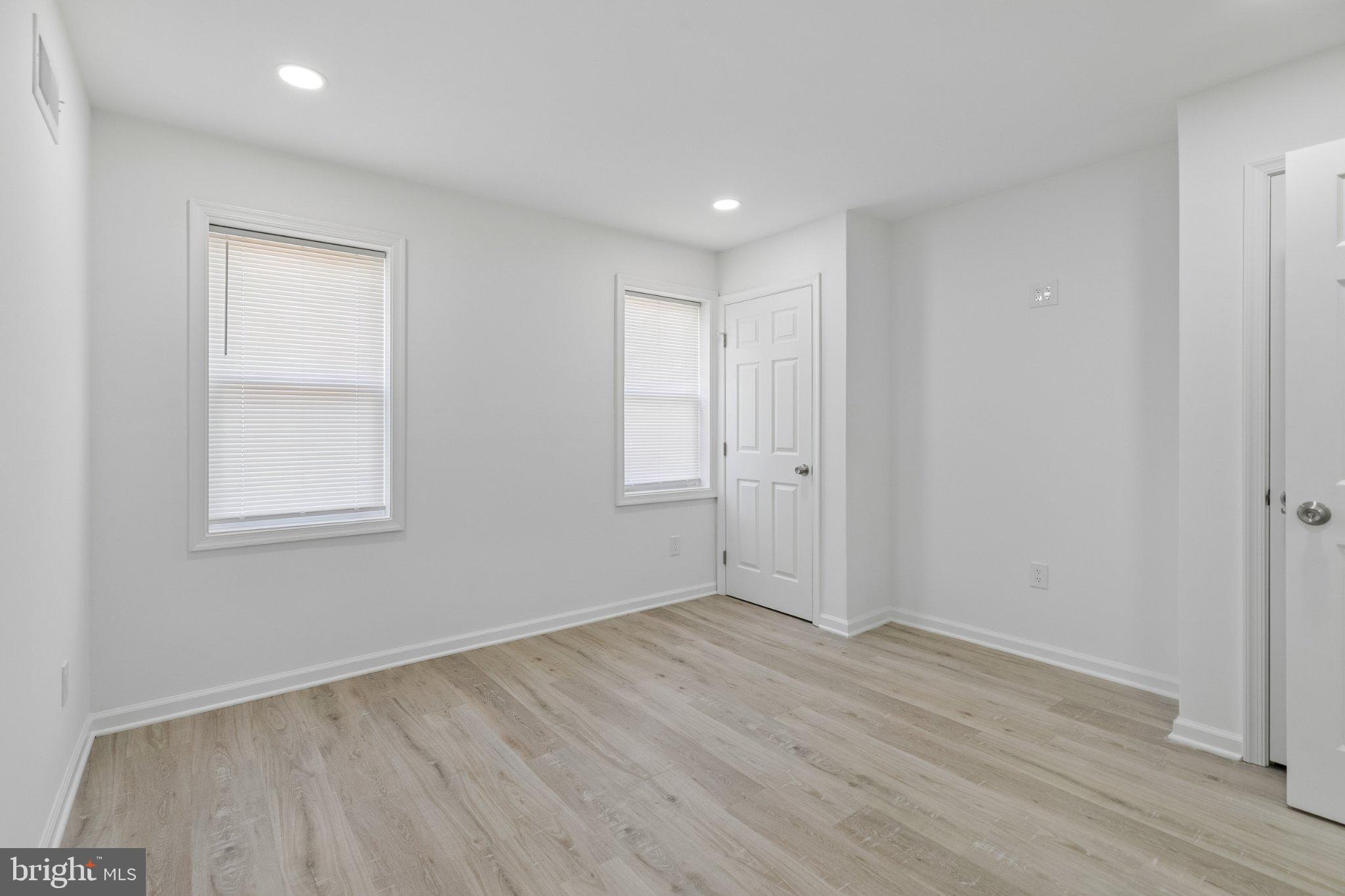 WEST KENSINGTON - Residential