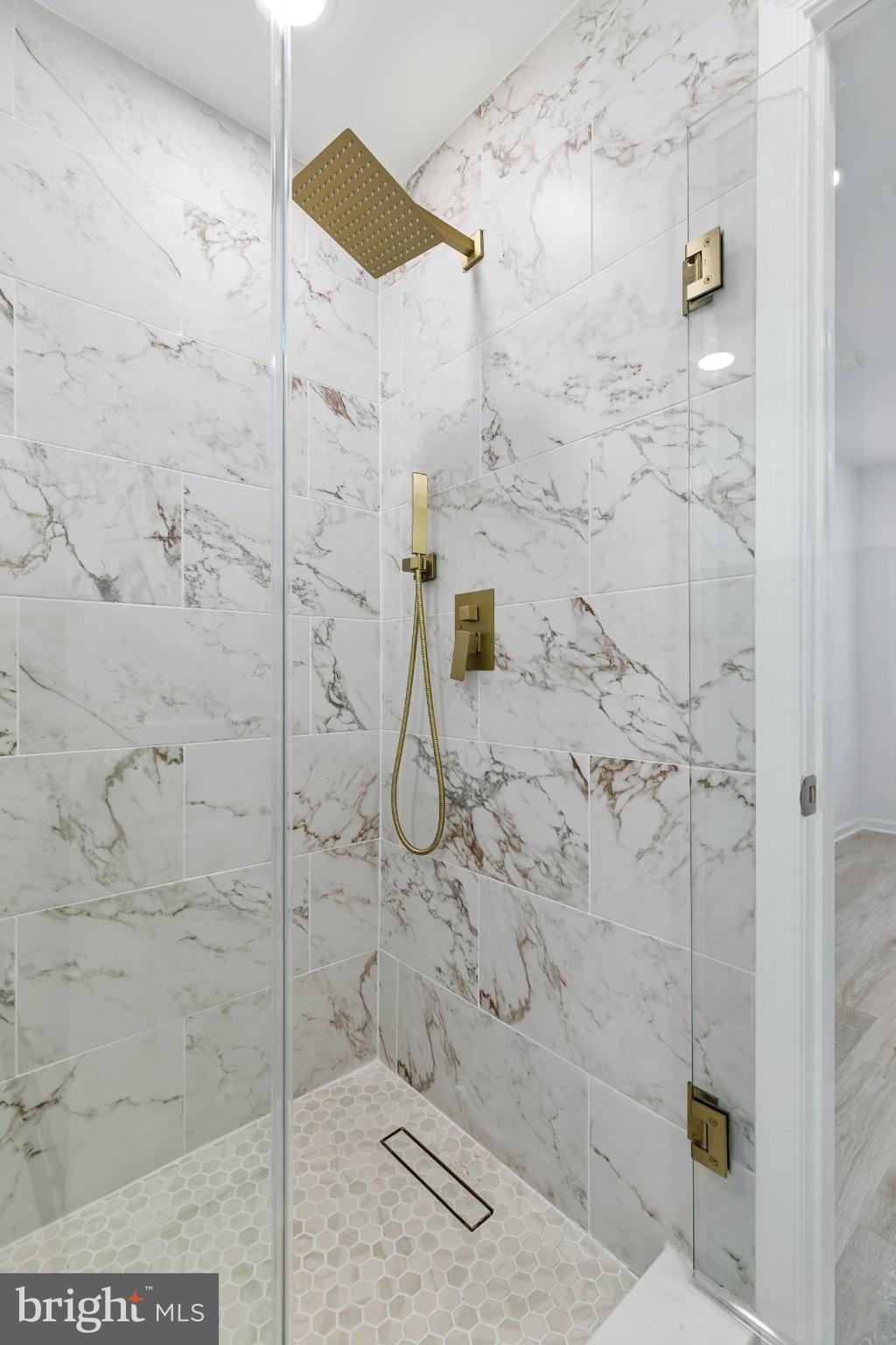 WEST KENSINGTON - Residential