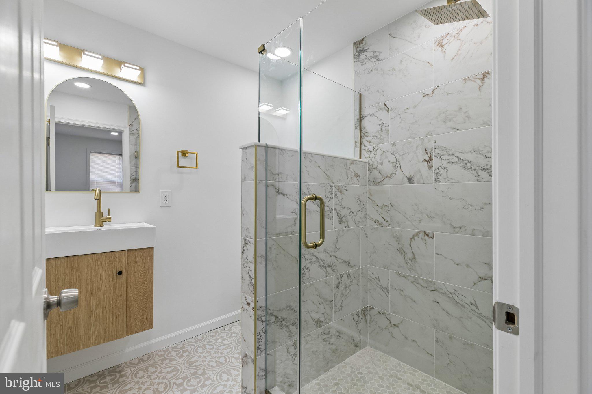 WEST KENSINGTON - Residential