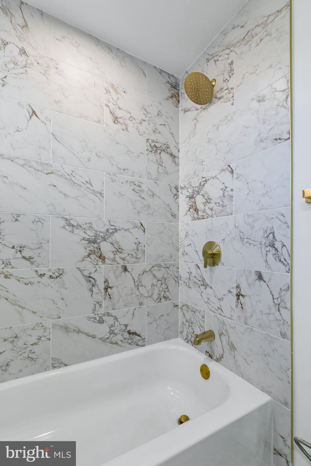 WEST KENSINGTON - Residential