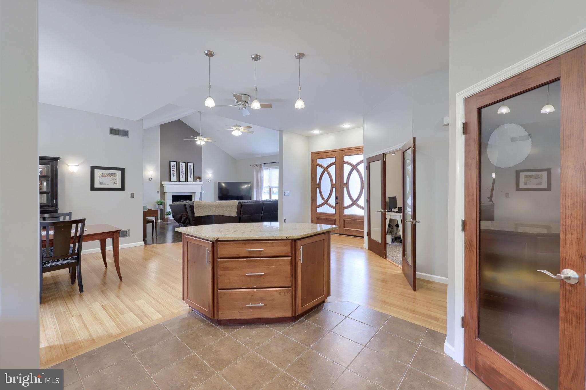 EAST MANCHESTER TWP. - Residential