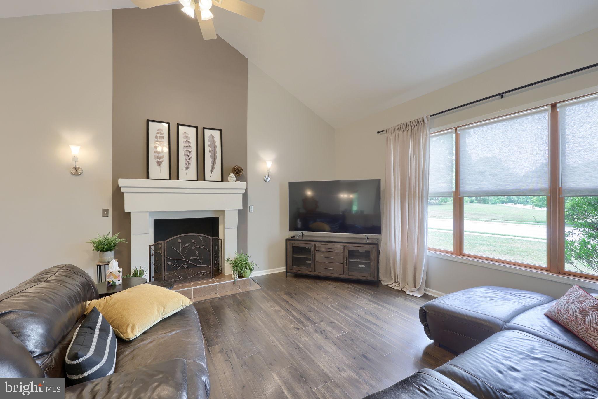 EAST MANCHESTER TWP. - Residential