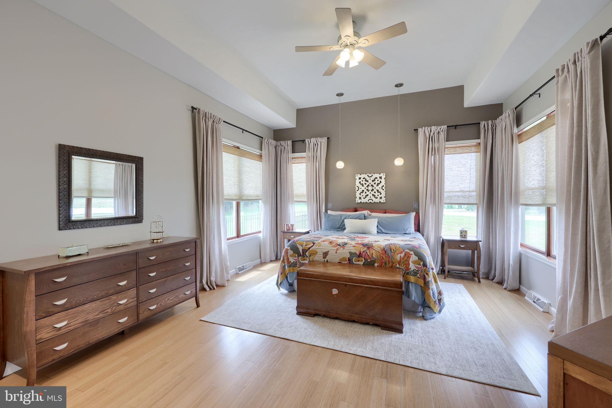 EAST MANCHESTER TWP. - Residential