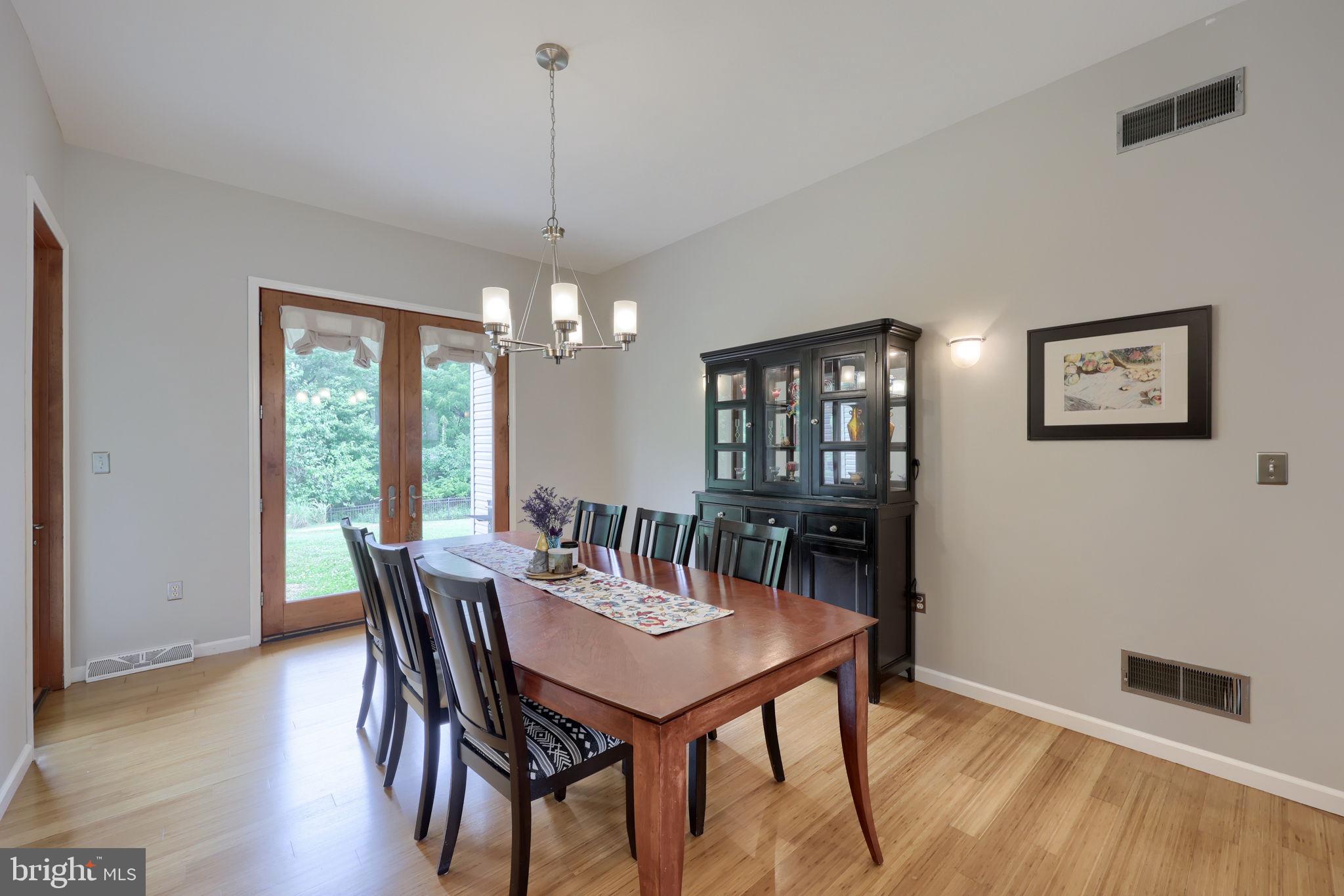 EAST MANCHESTER TWP. - Residential