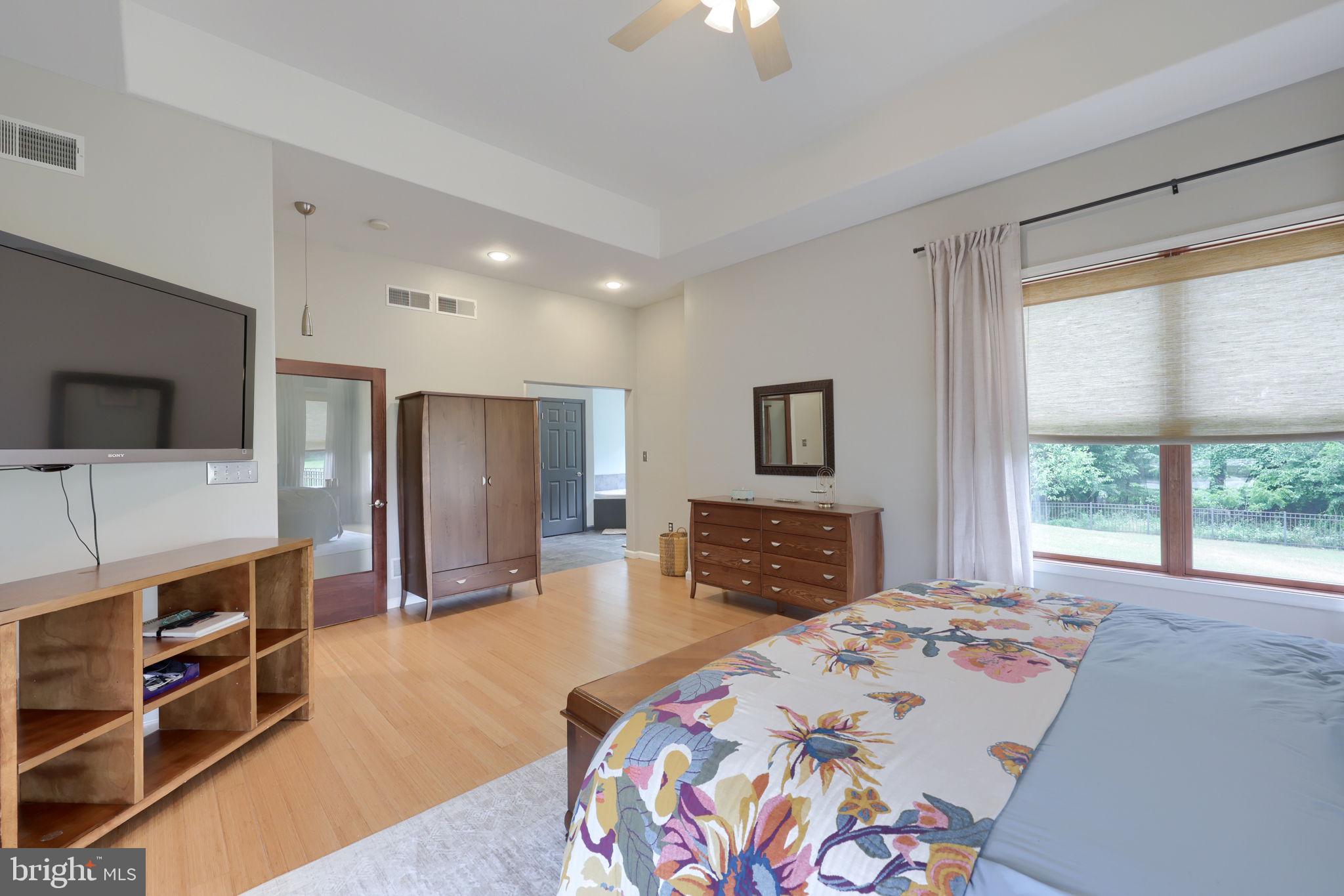 EAST MANCHESTER TWP. - Residential