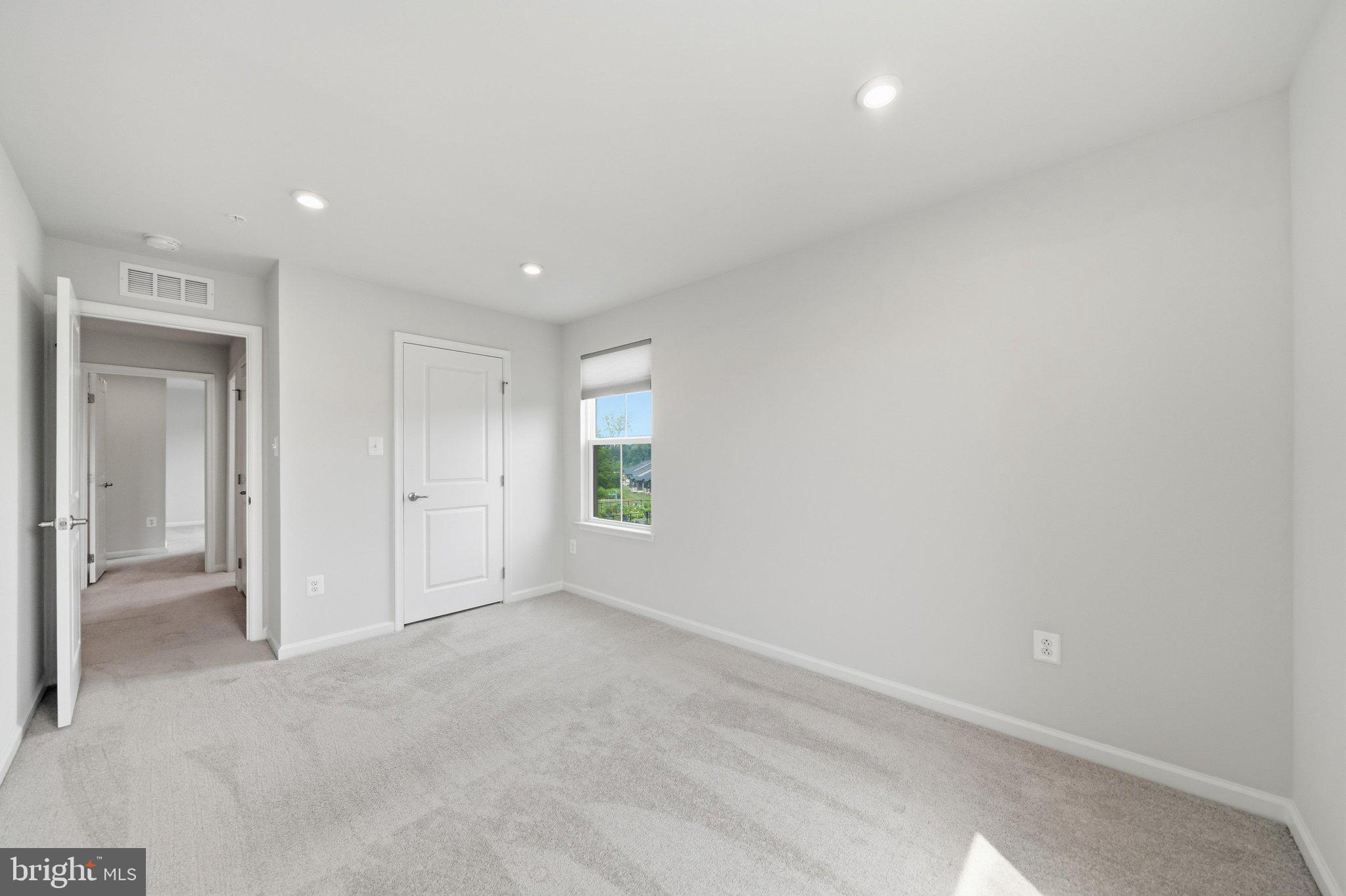 TANYARD SHORES - Residential