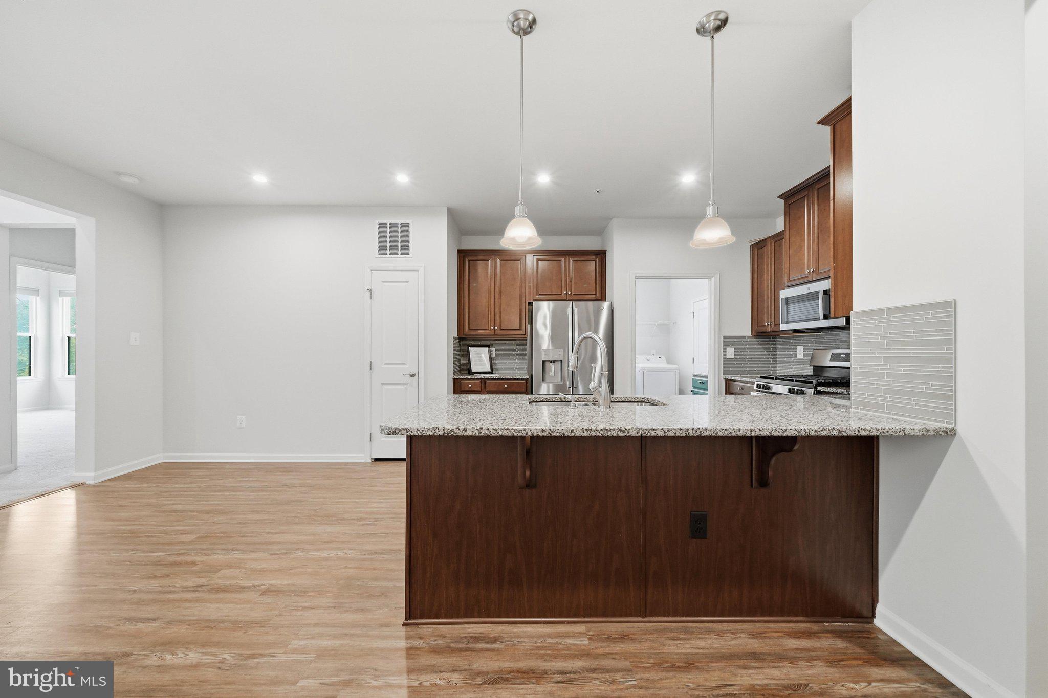 TANYARD SHORES - Residential