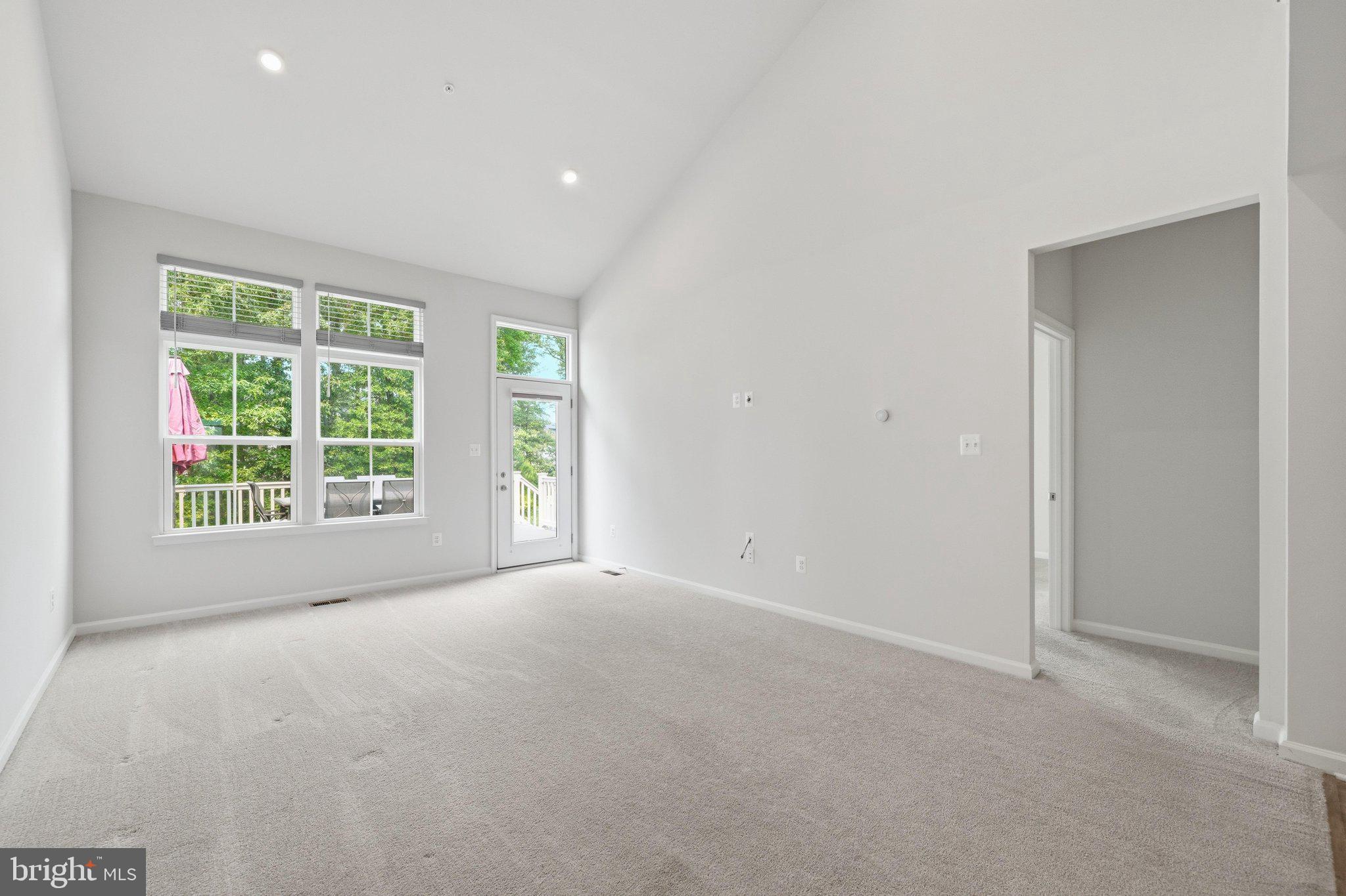 TANYARD SHORES - Residential