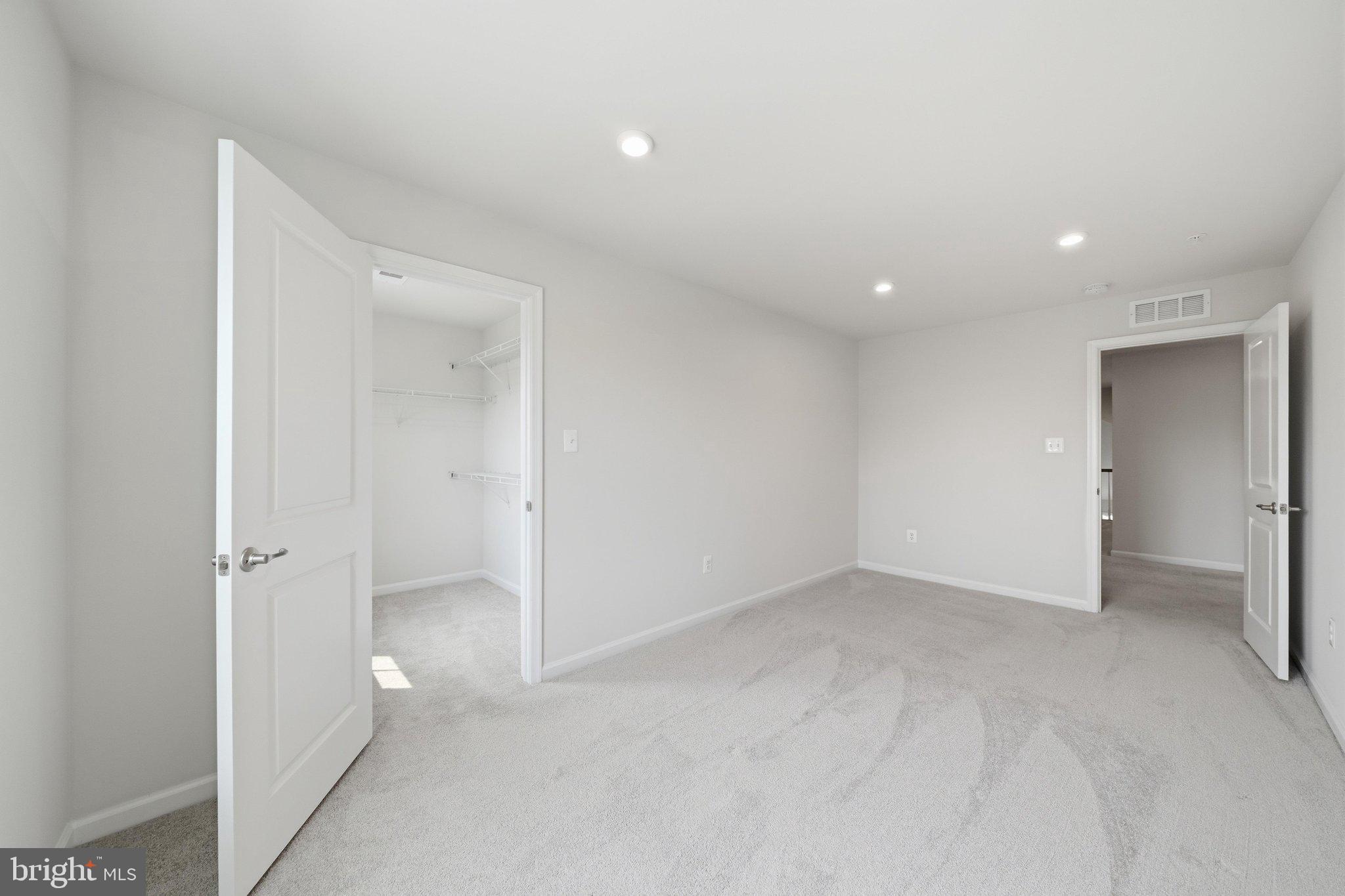 TANYARD SHORES - Residential