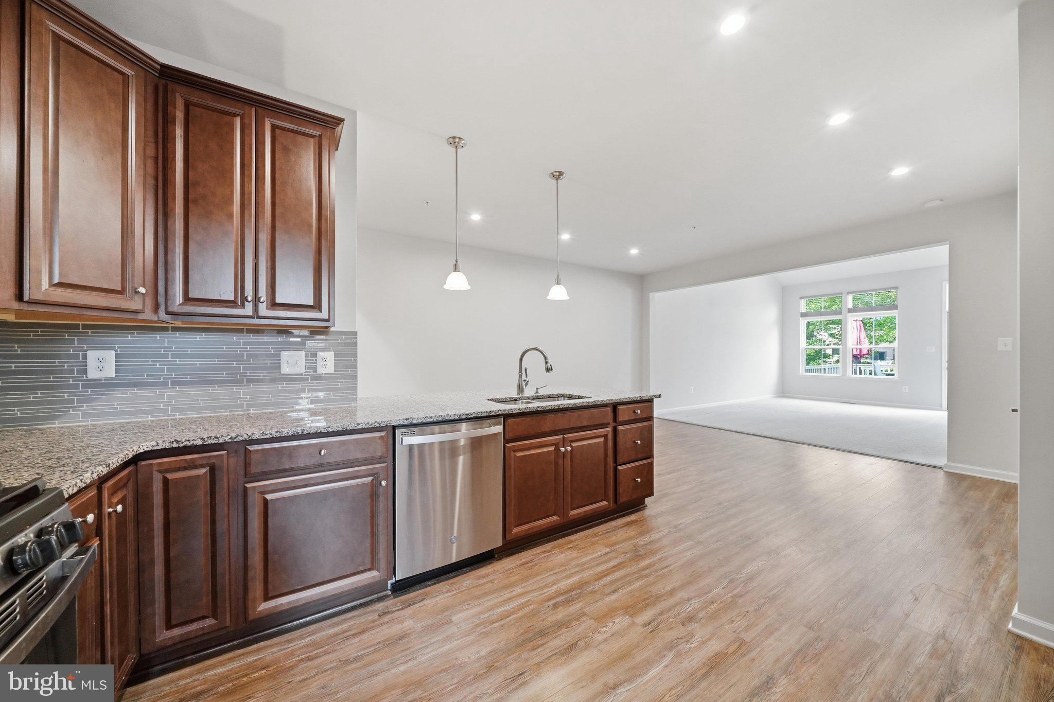 TANYARD SHORES - Residential