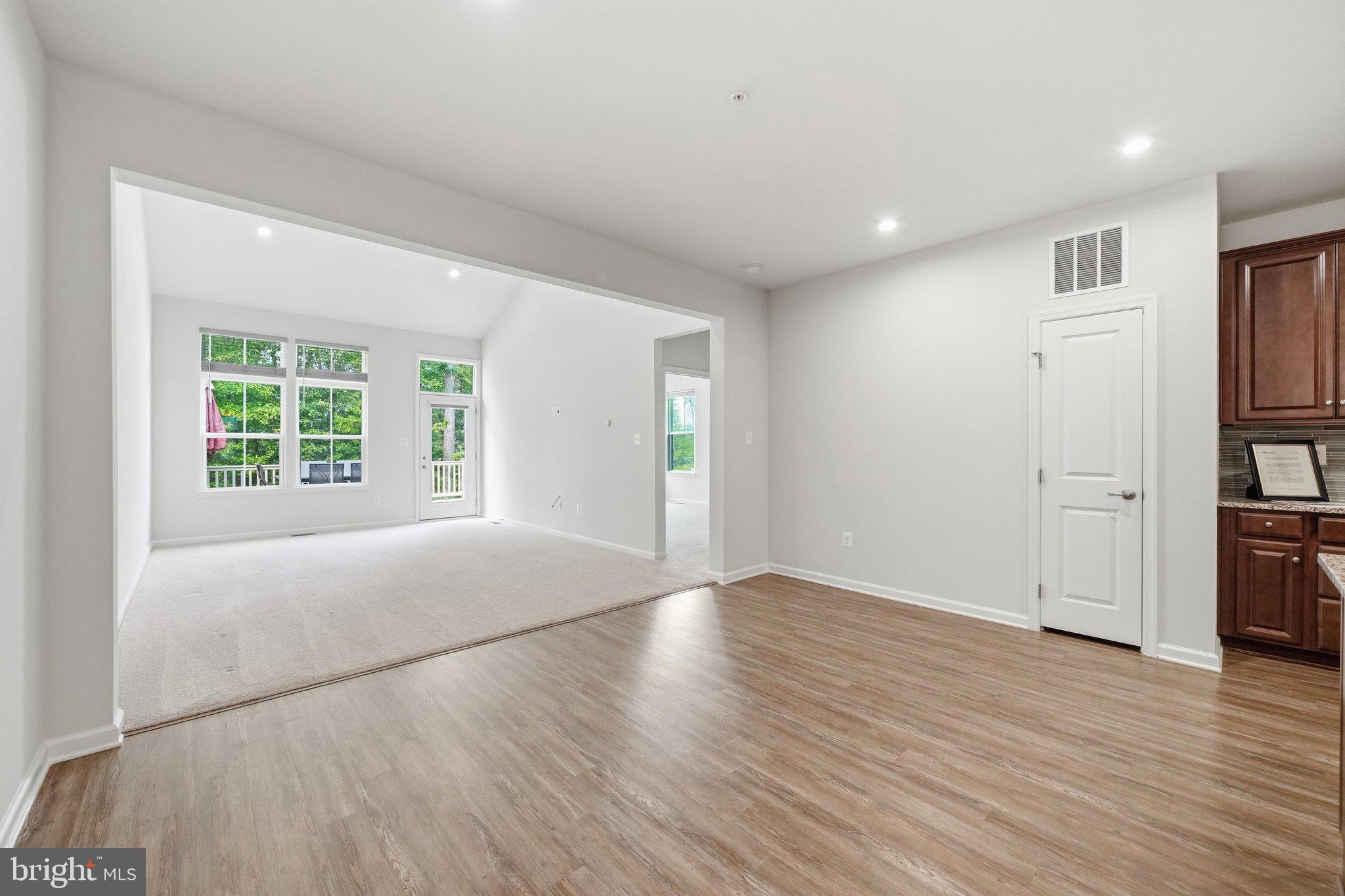 TANYARD SHORES - Residential