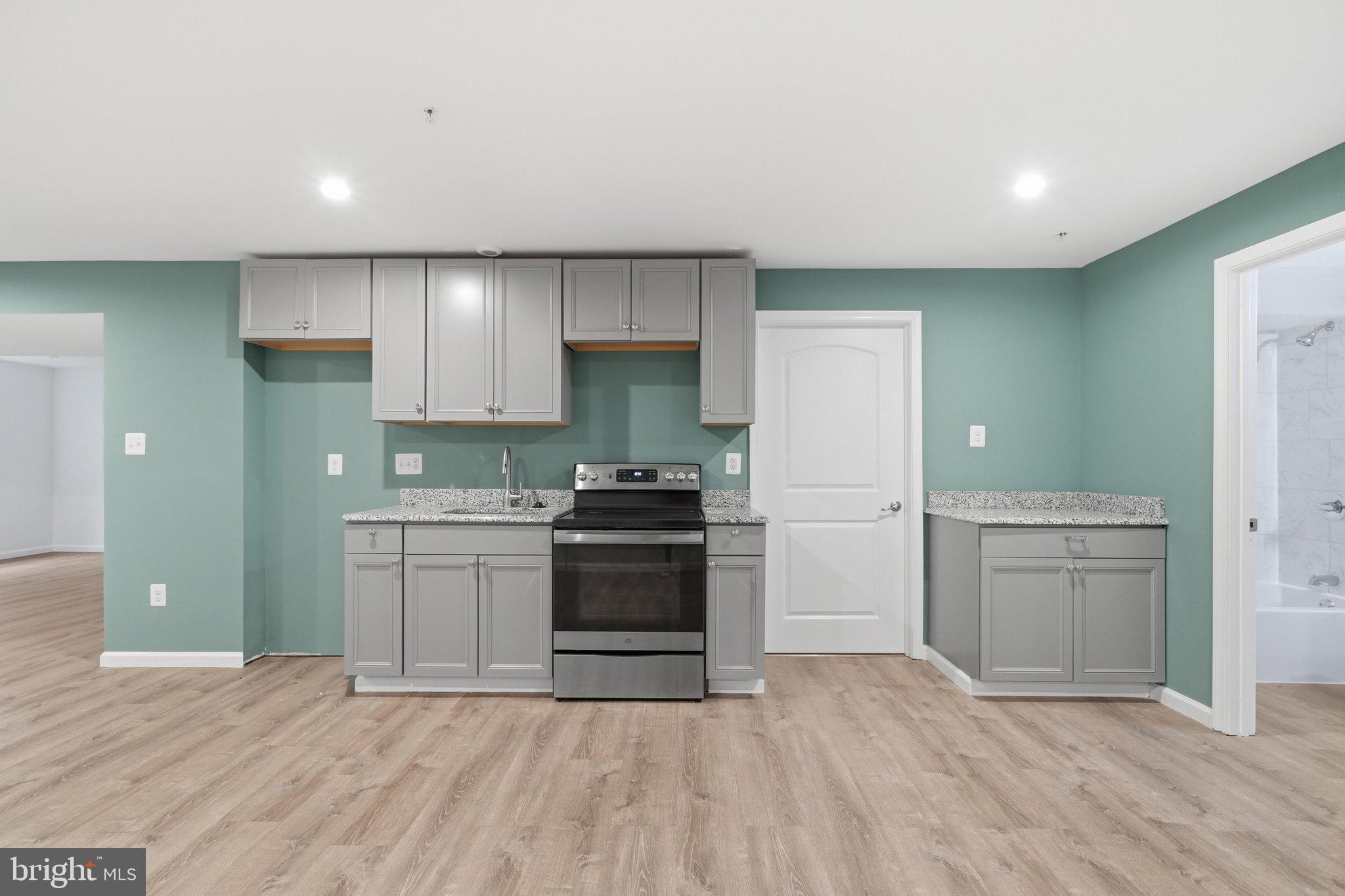 TANYARD SHORES - Residential