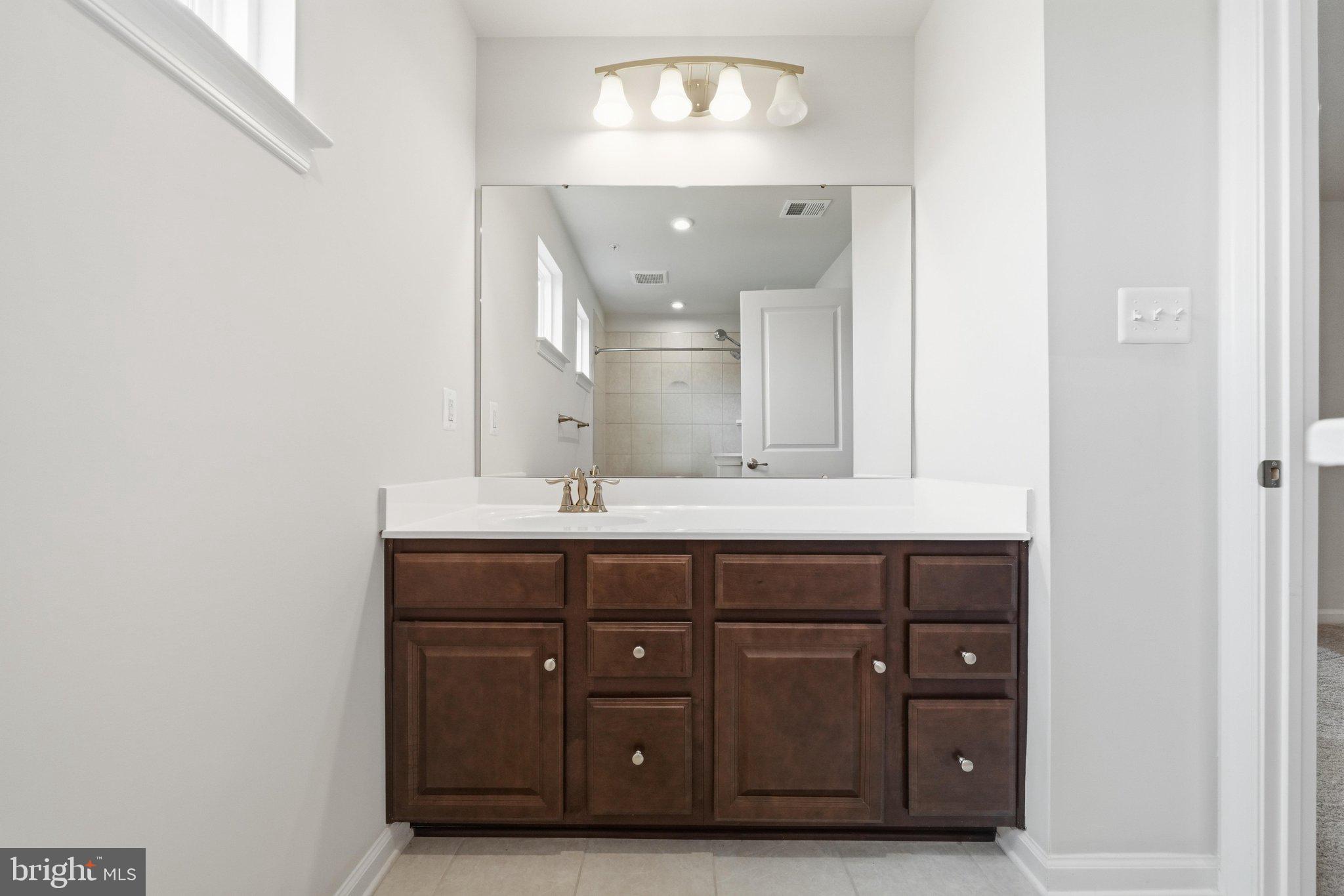 TANYARD SHORES - Residential