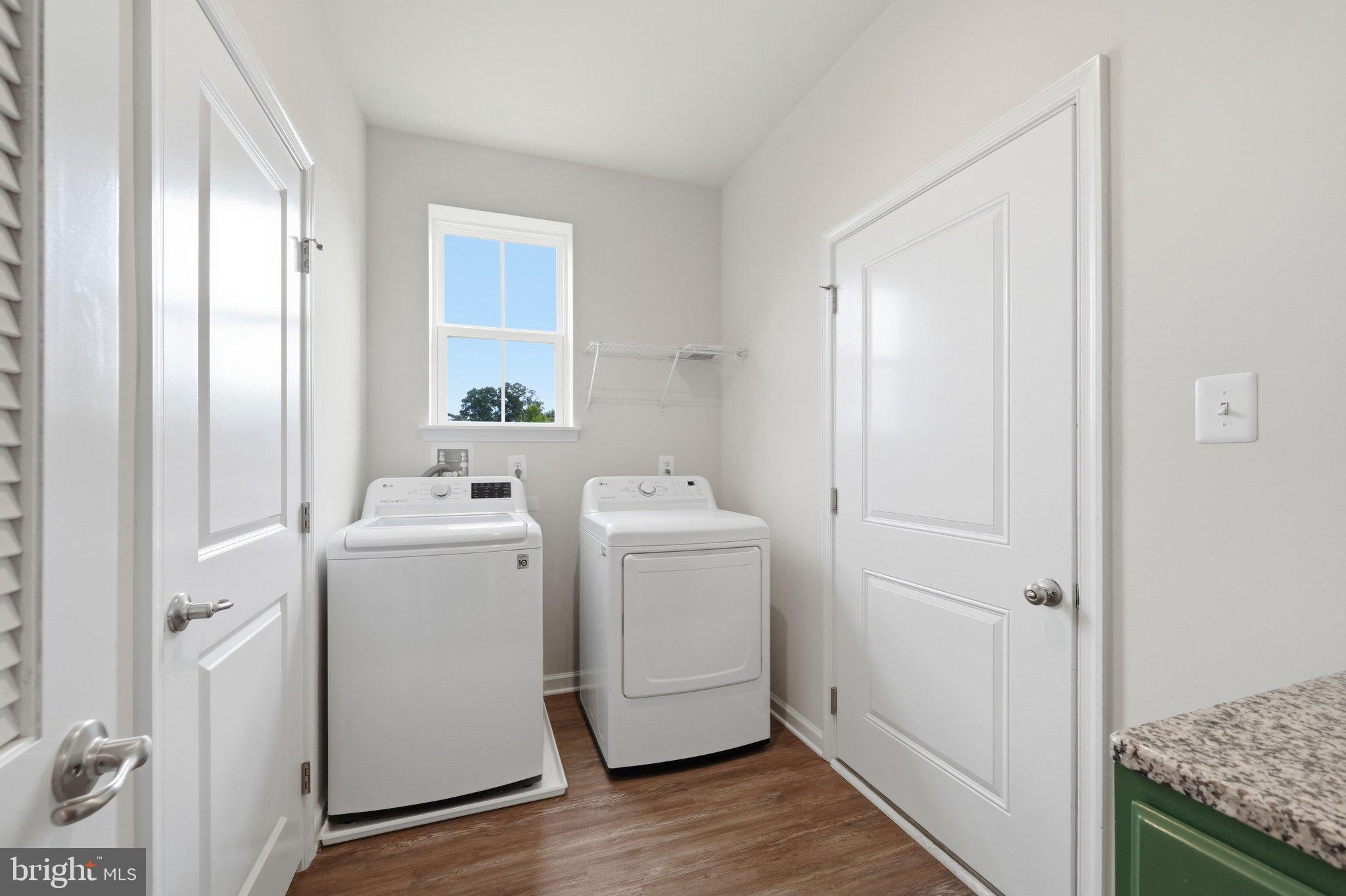 TANYARD SHORES - Residential