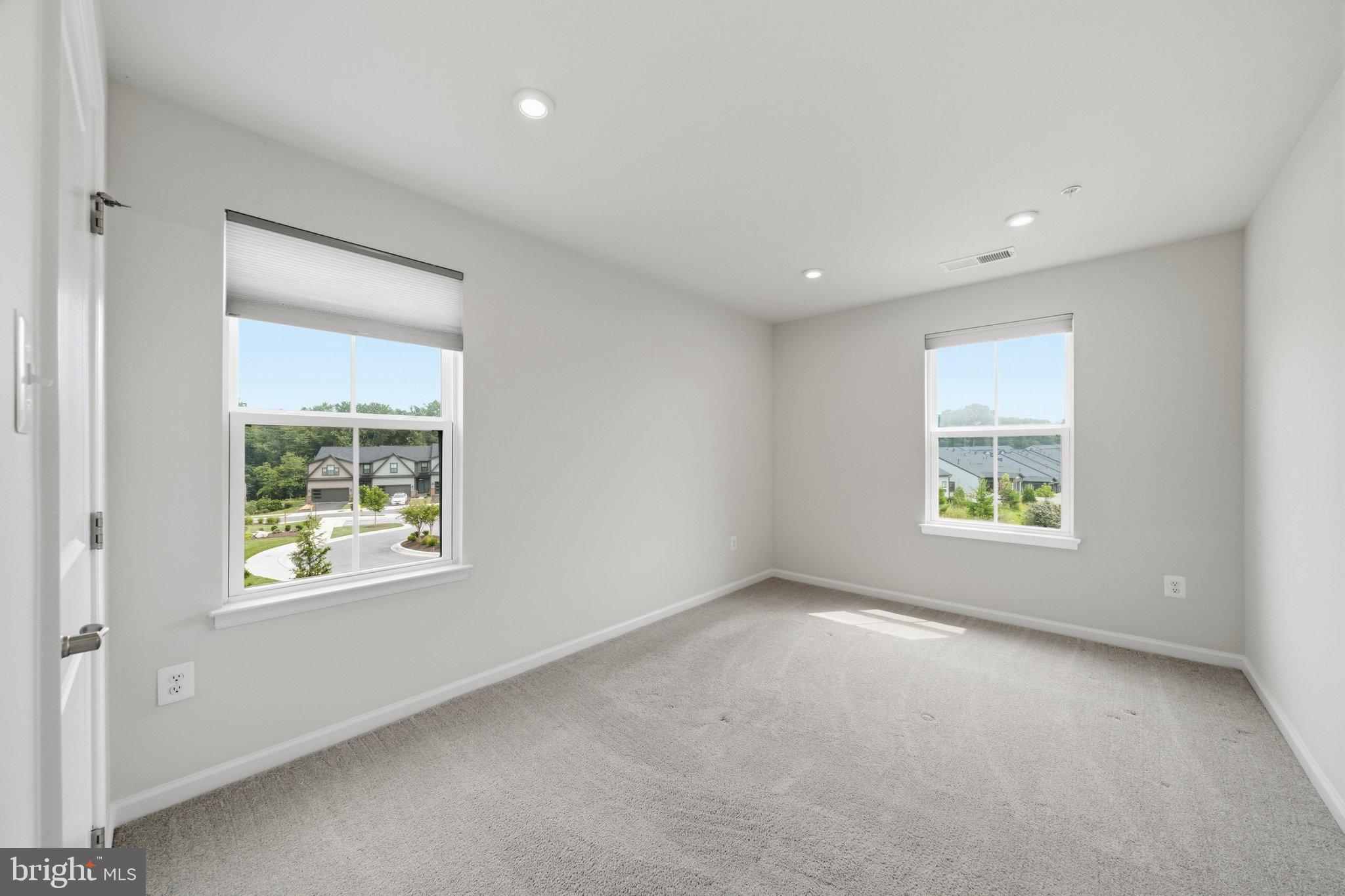 TANYARD SHORES - Residential