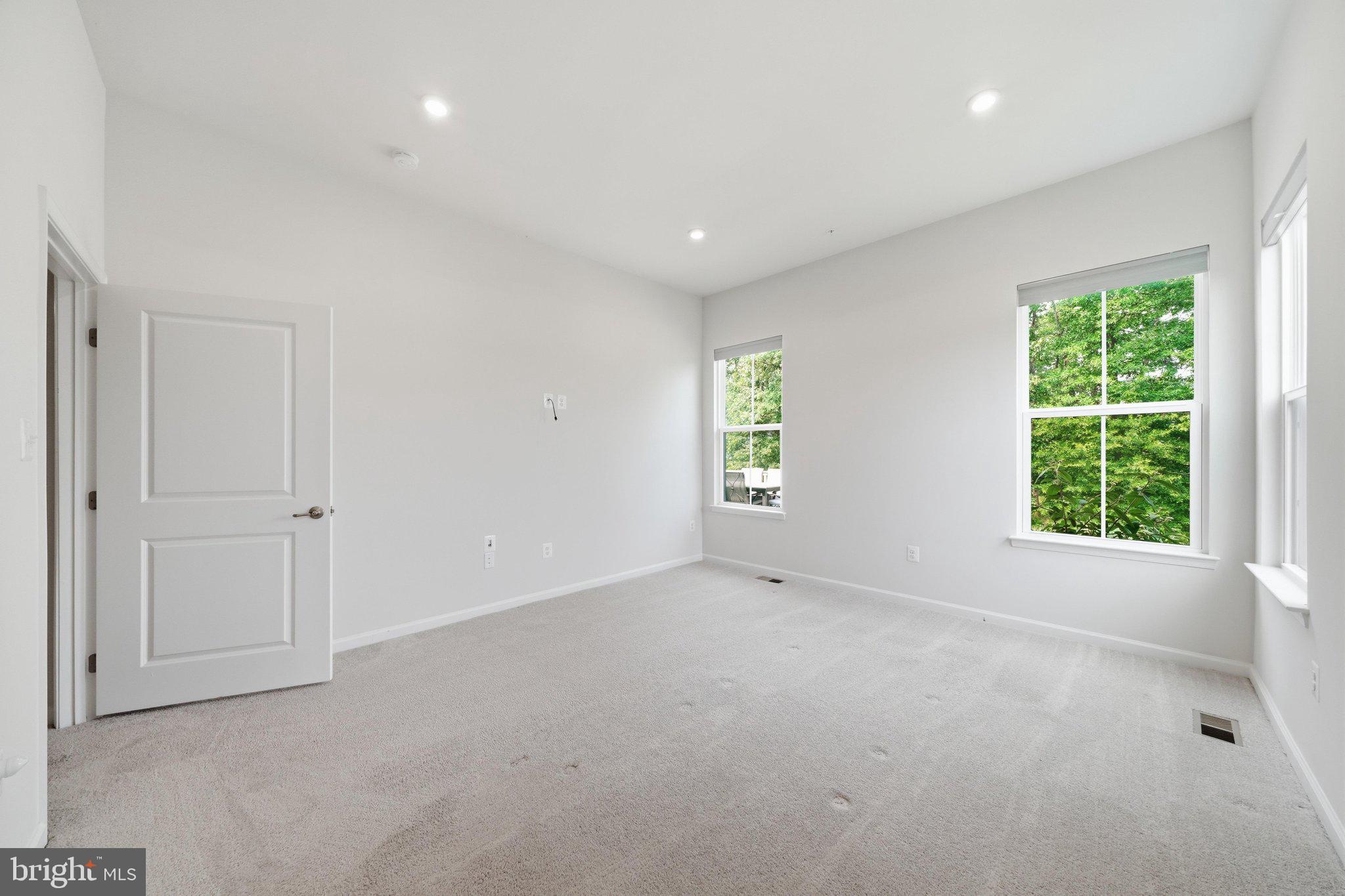 TANYARD SHORES - Residential