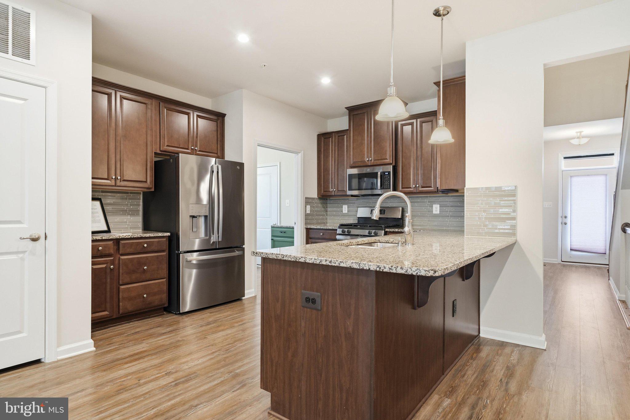 TANYARD SHORES - Residential