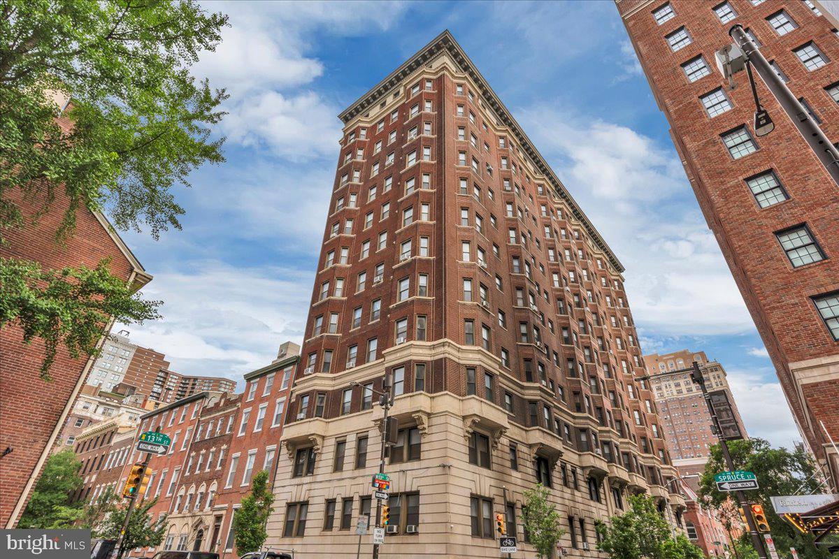 WASHINGTON SQ WEST - Residential