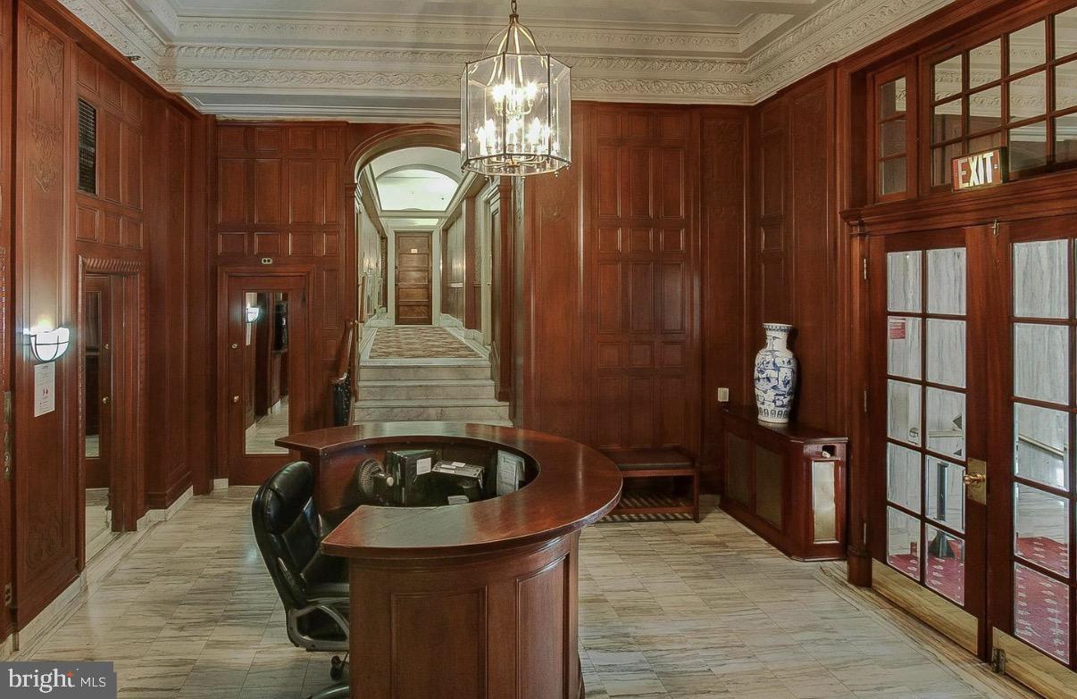 WASHINGTON SQ WEST - Residential