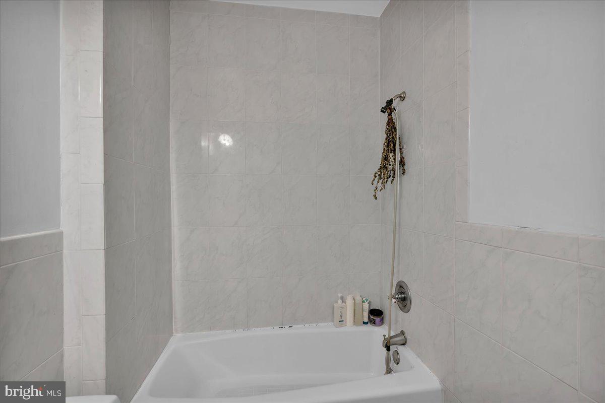 WASHINGTON SQ WEST - Residential