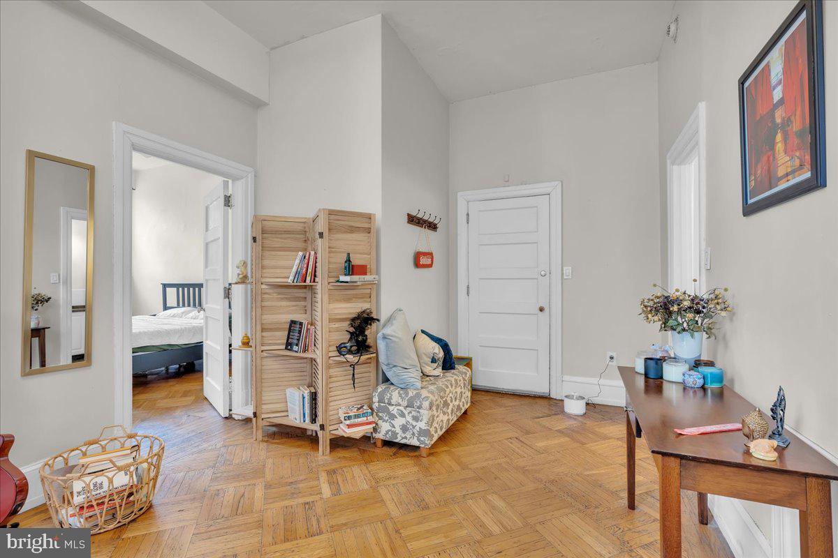 WASHINGTON SQ WEST - Residential