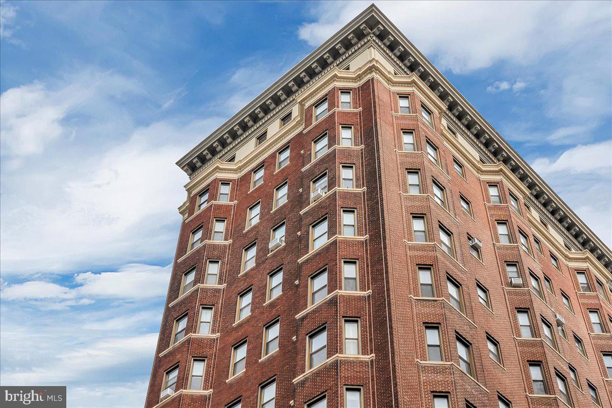WASHINGTON SQ WEST - Residential