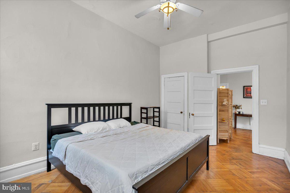 WASHINGTON SQ WEST - Residential