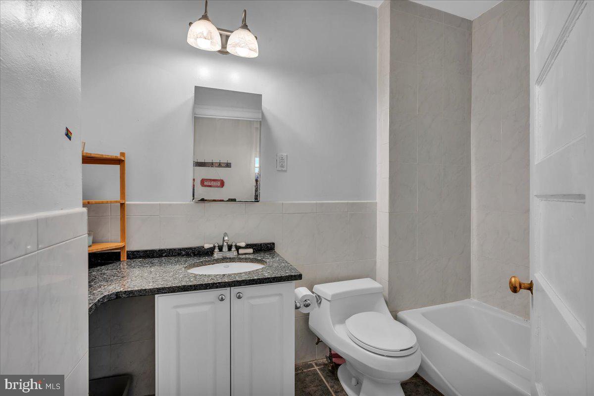 WASHINGTON SQ WEST - Residential