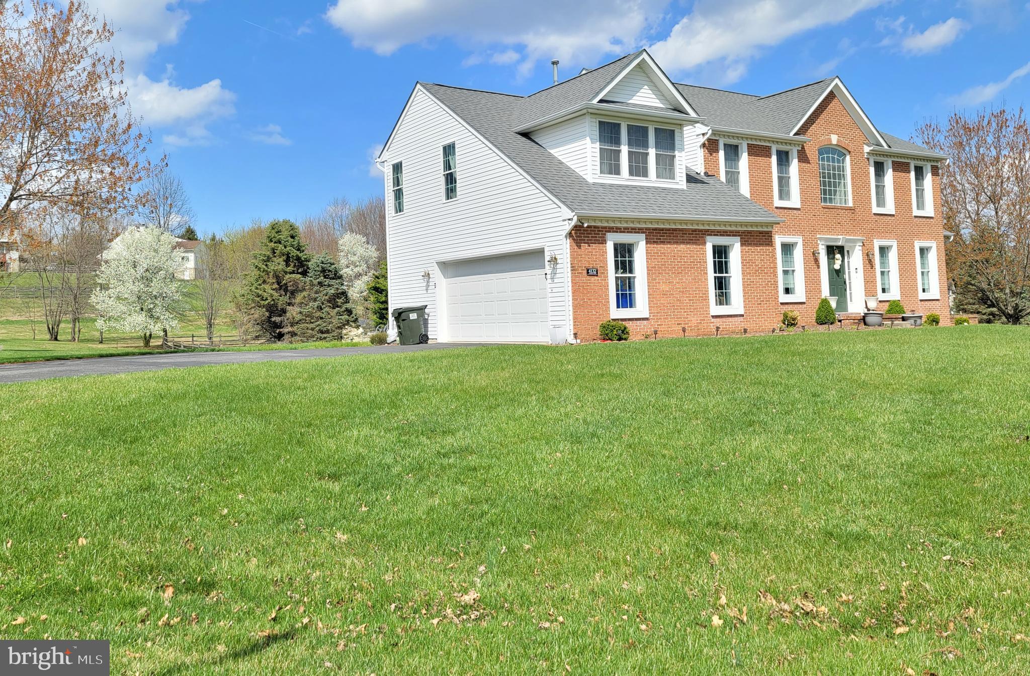 SAMHILL ESTATES - Residential