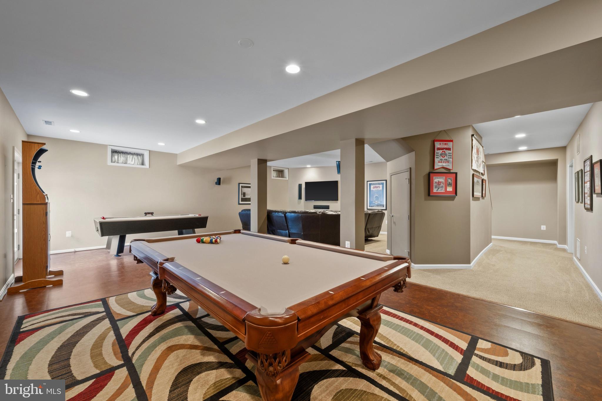 THE ESTATES AT SAND HILL - Residential