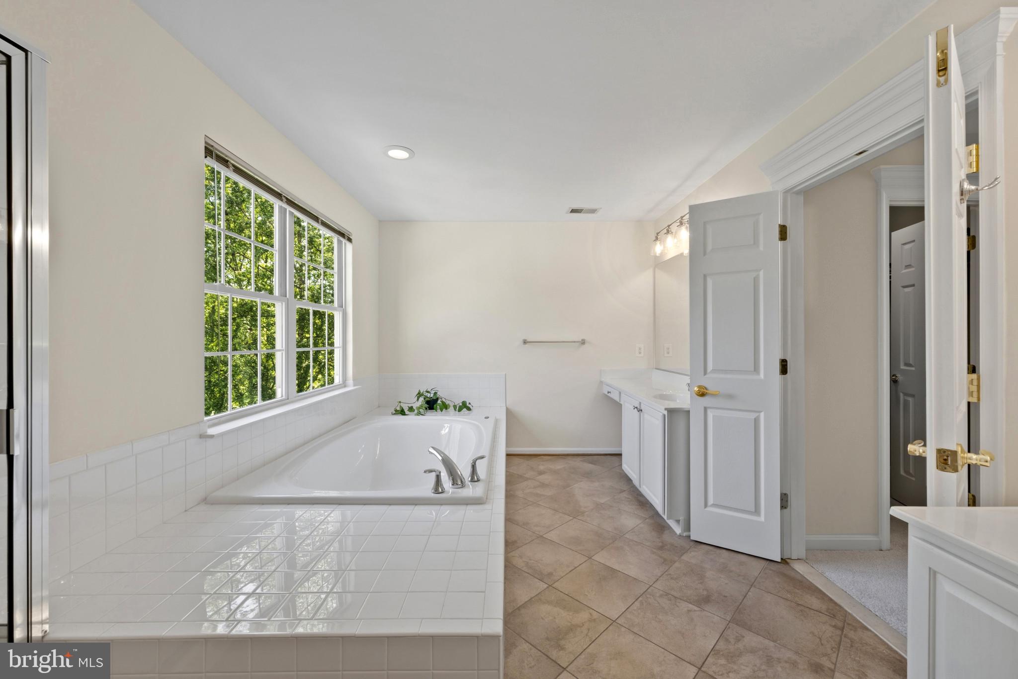 THE ESTATES AT SAND HILL - Residential