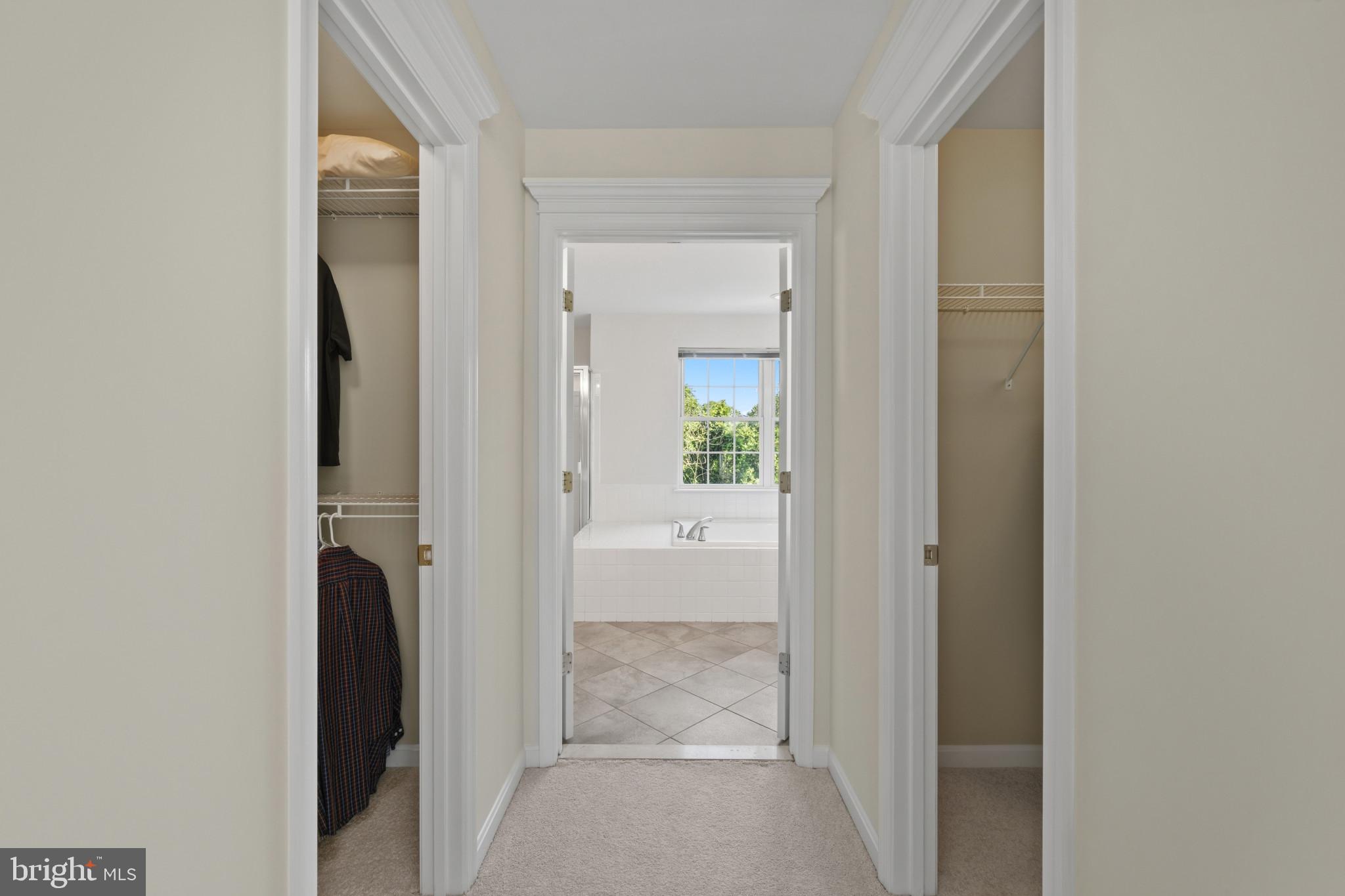 THE ESTATES AT SAND HILL - Residential