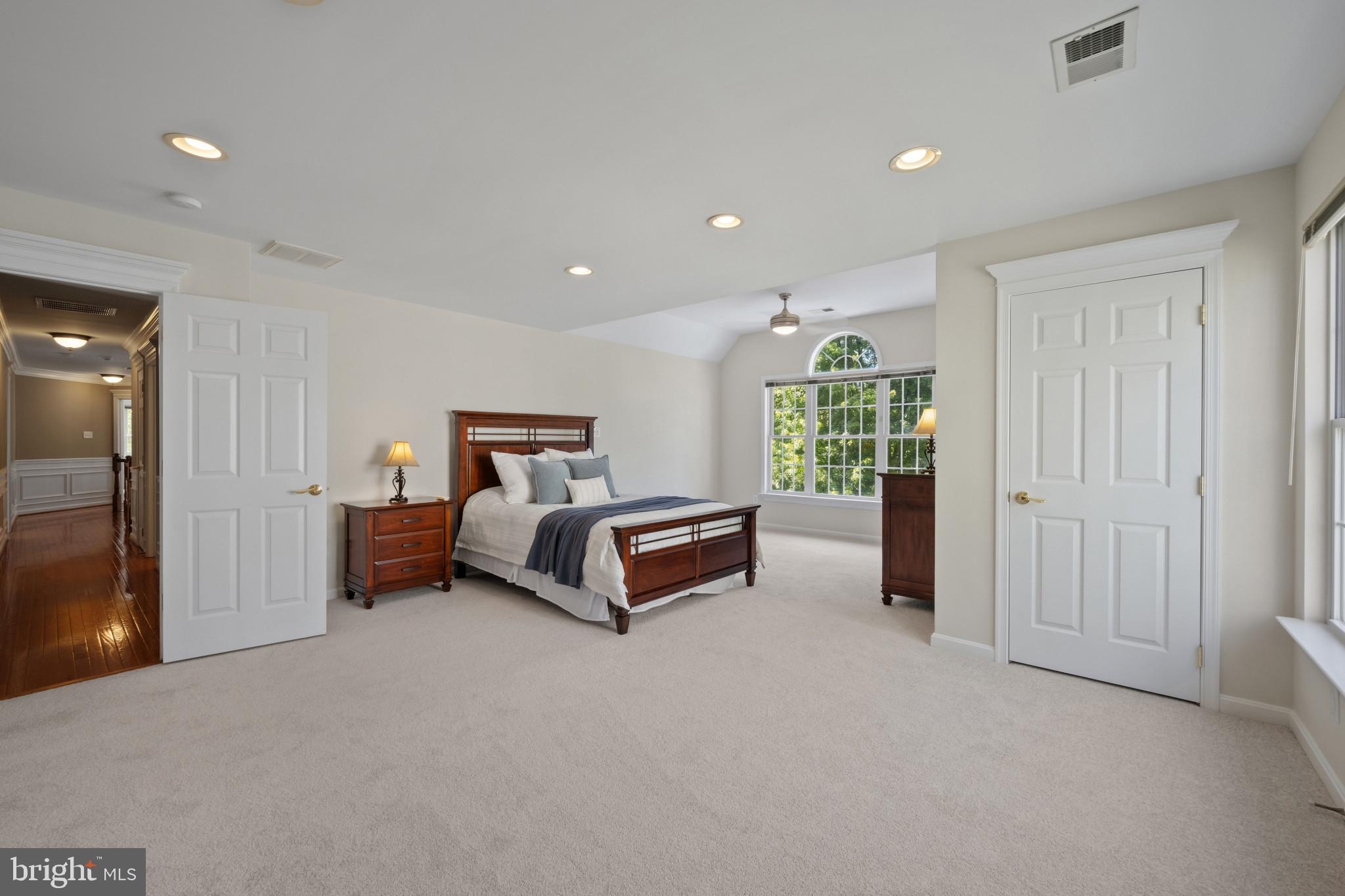 THE ESTATES AT SAND HILL - Residential
