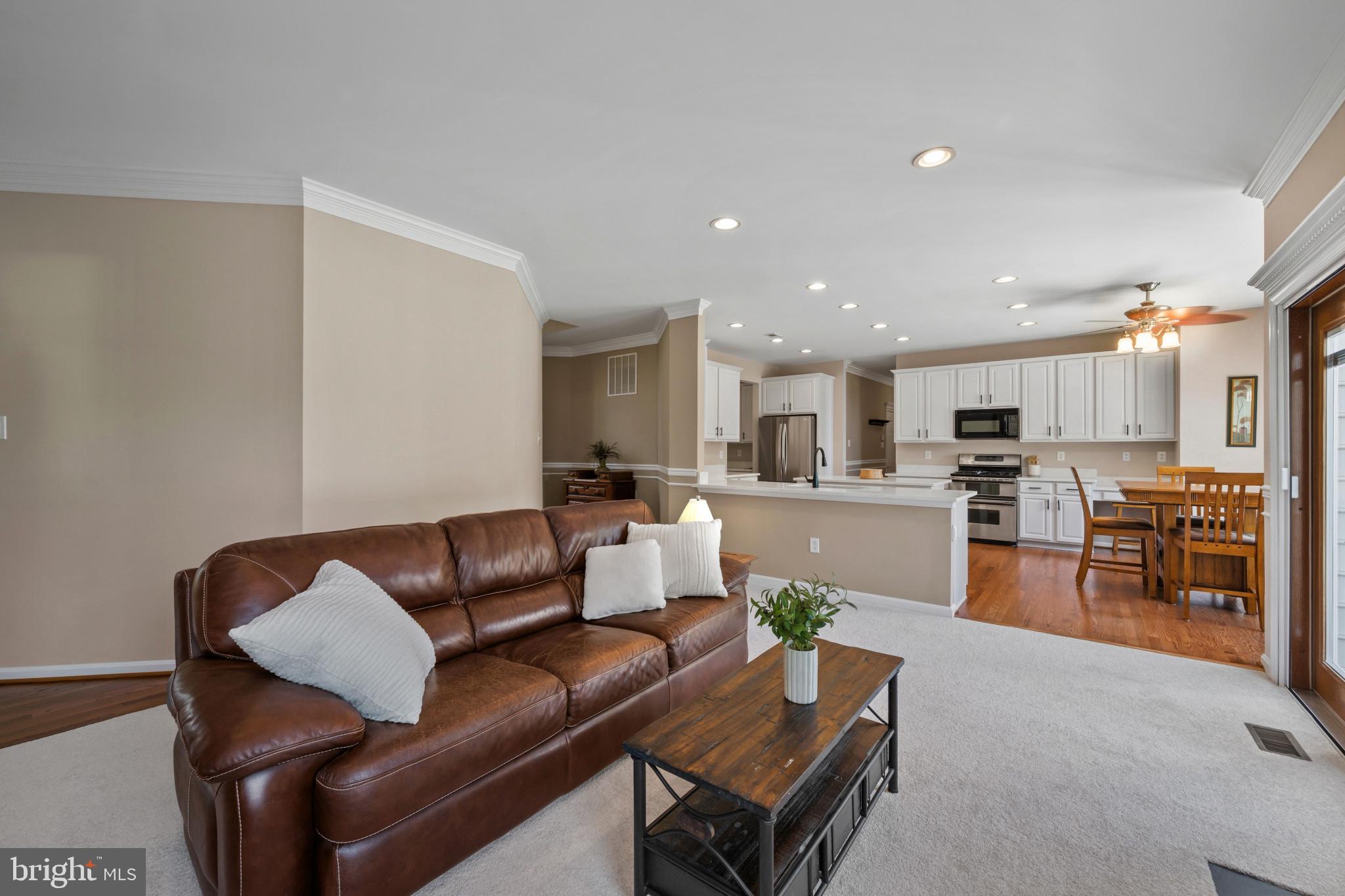 THE ESTATES AT SAND HILL - Residential