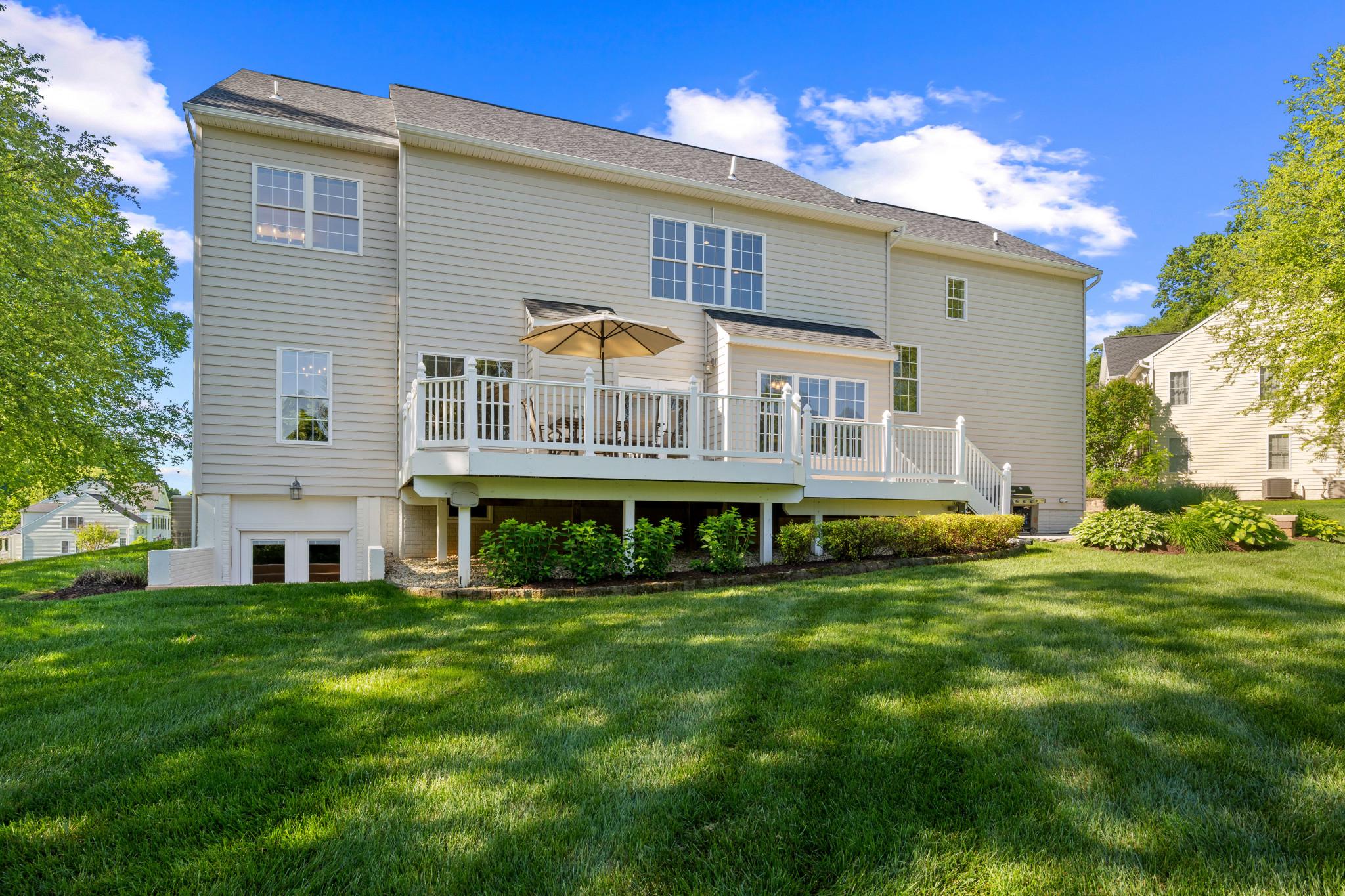 THE ESTATES AT SAND HILL - Residential