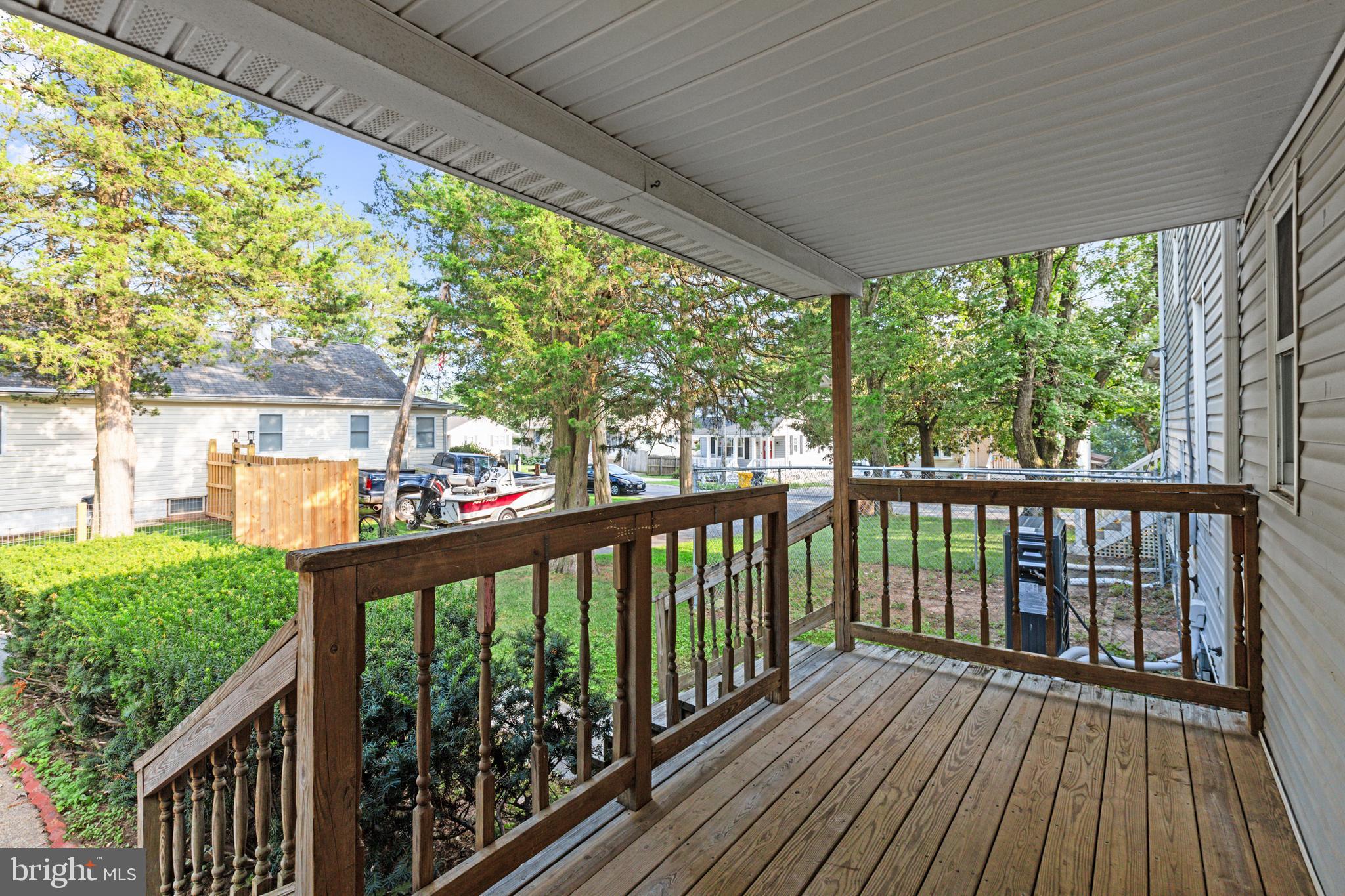 CEDARHURST - Residential
