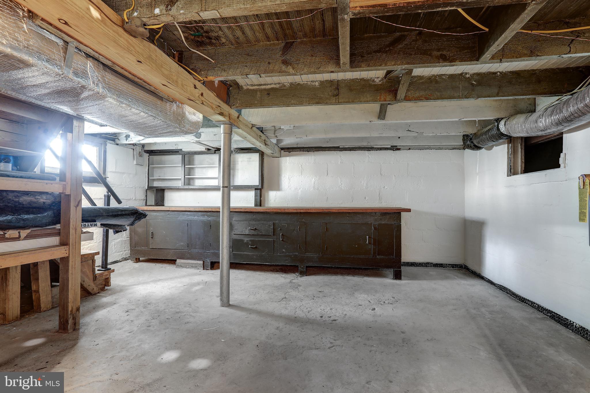 CEDARHURST - Residential