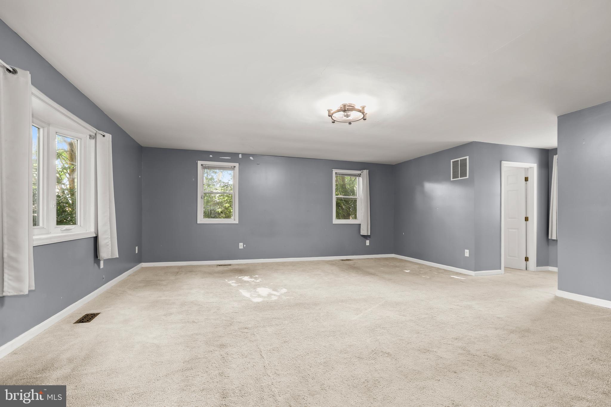 CEDARHURST - Residential