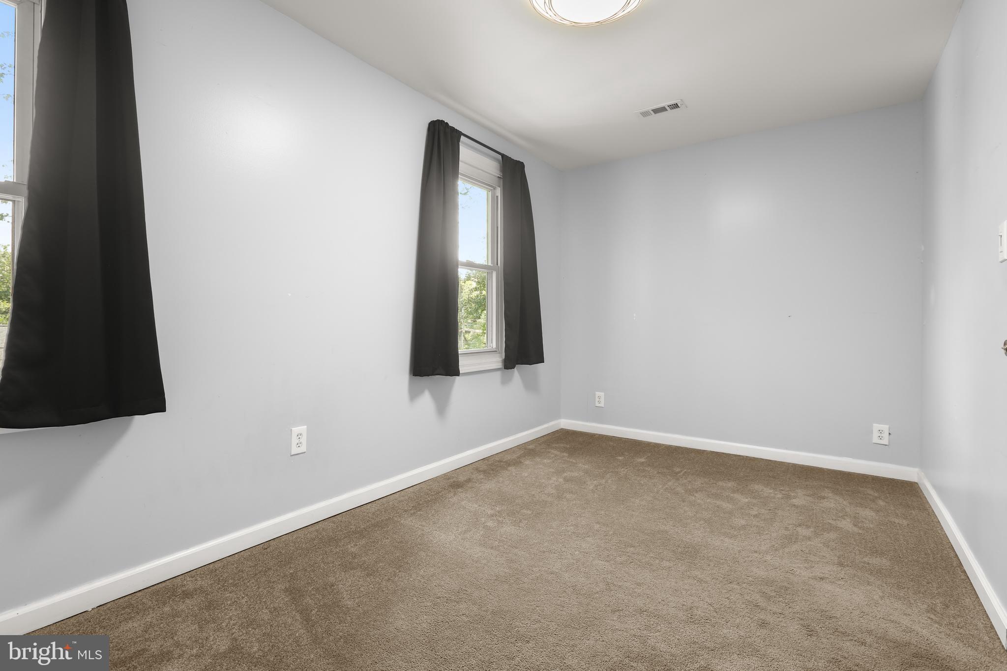 CEDARHURST - Residential