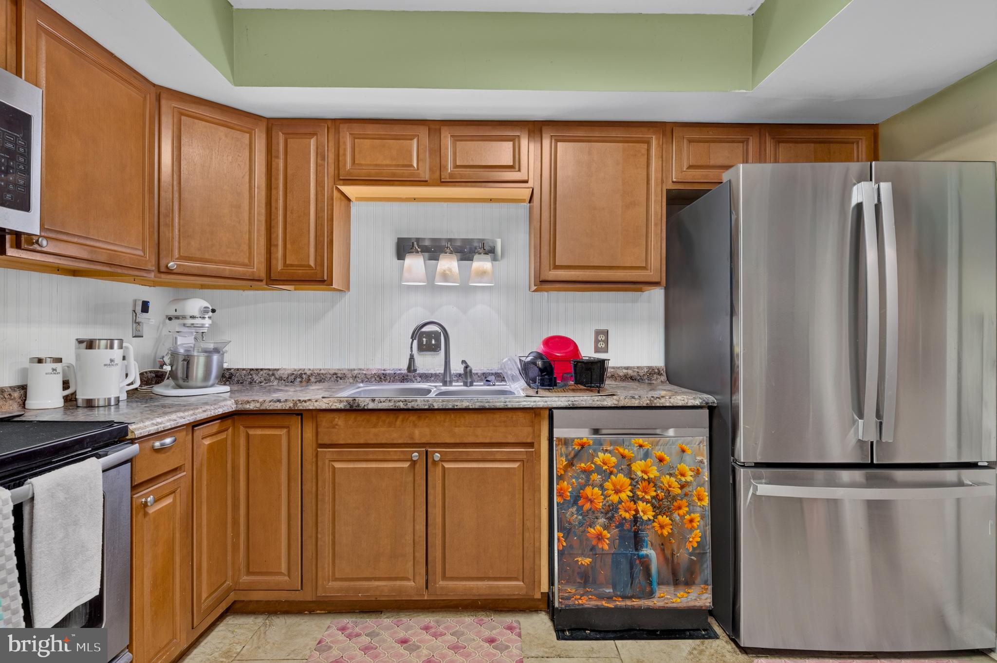 STONEGATE VILLAGE - Residential