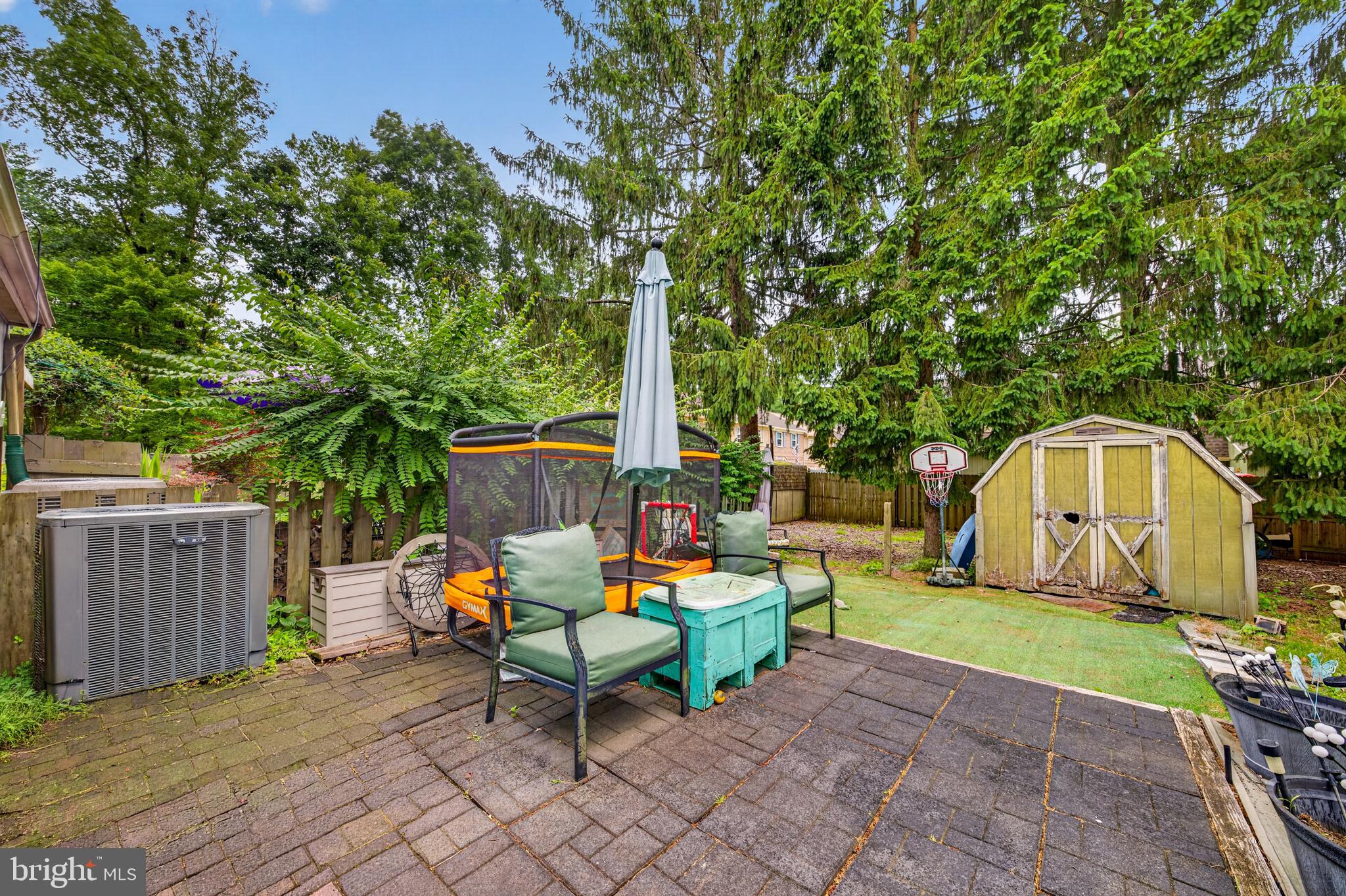 STONEGATE VILLAGE - Residential