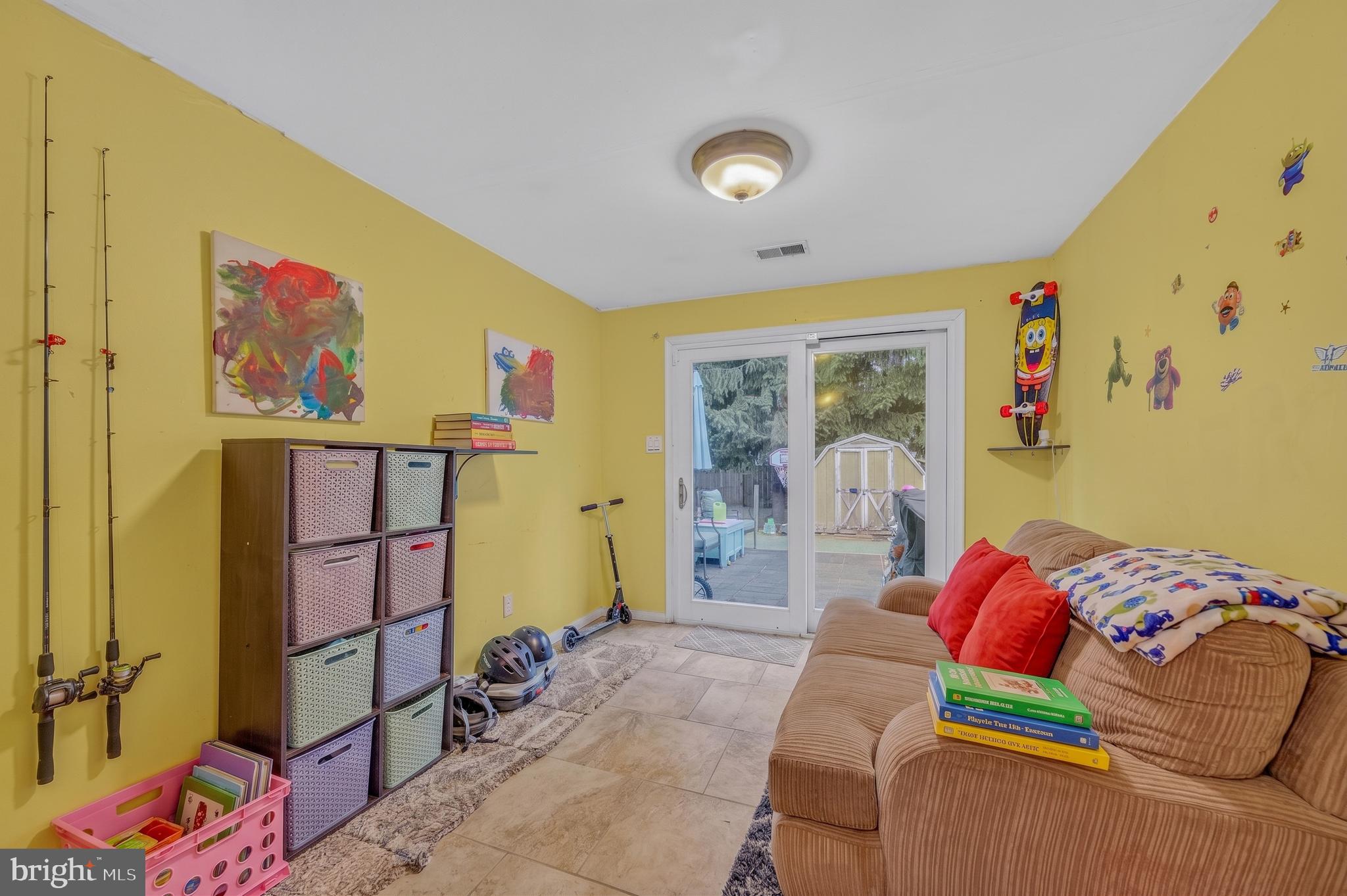 STONEGATE VILLAGE - Residential