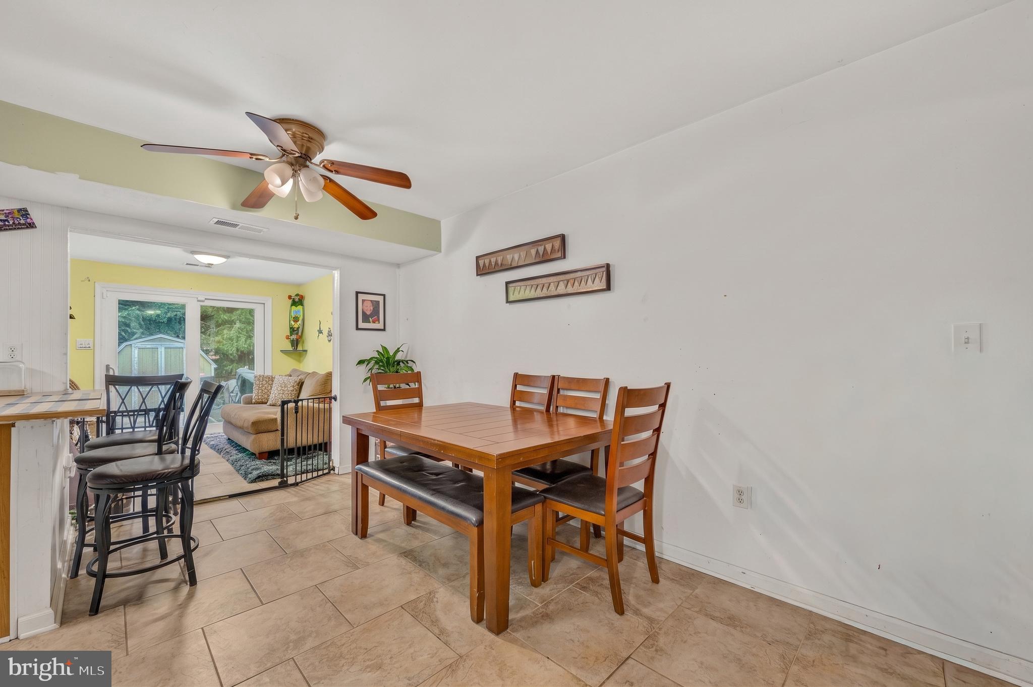 STONEGATE VILLAGE - Residential