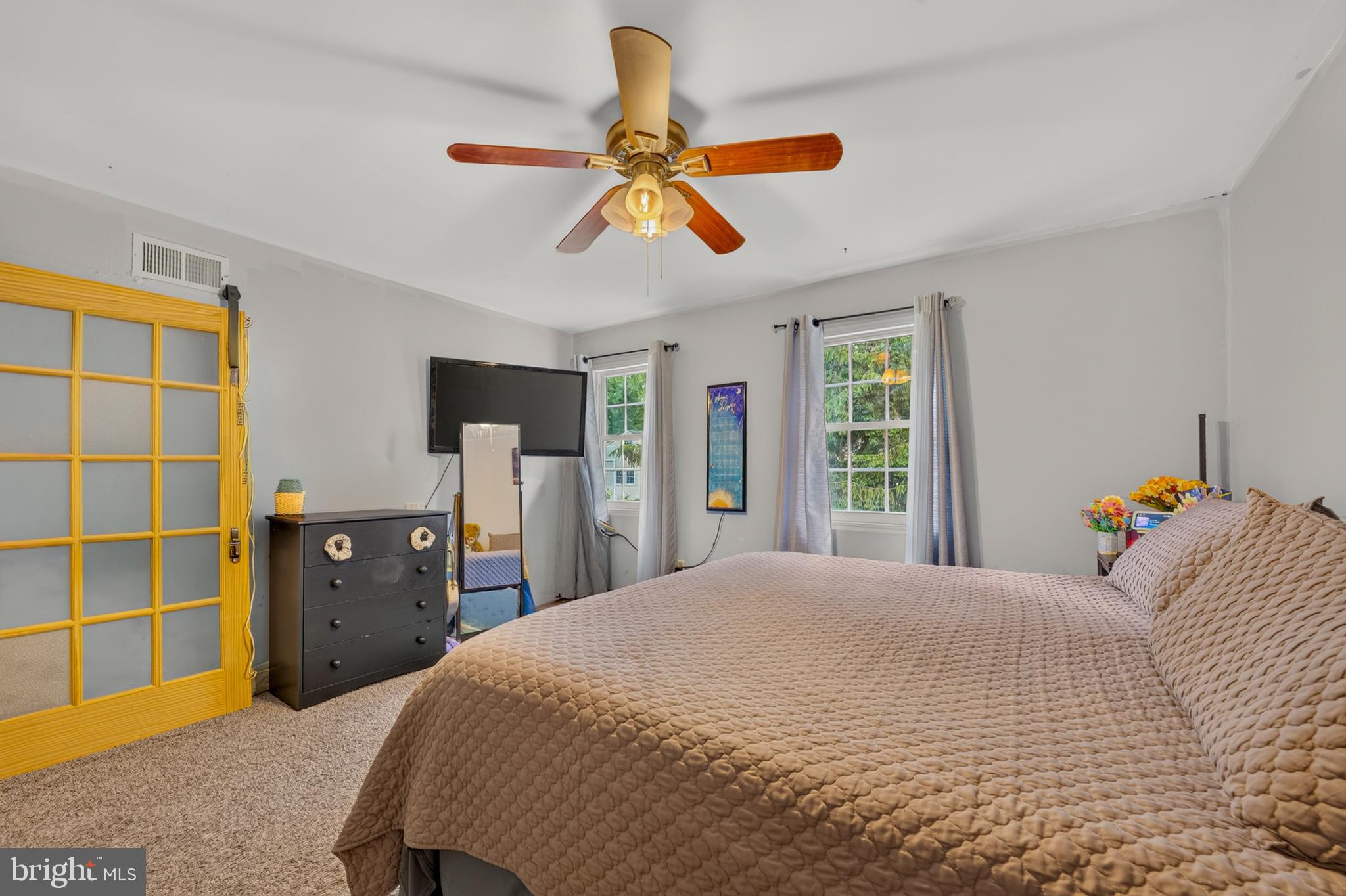 STONEGATE VILLAGE - Residential