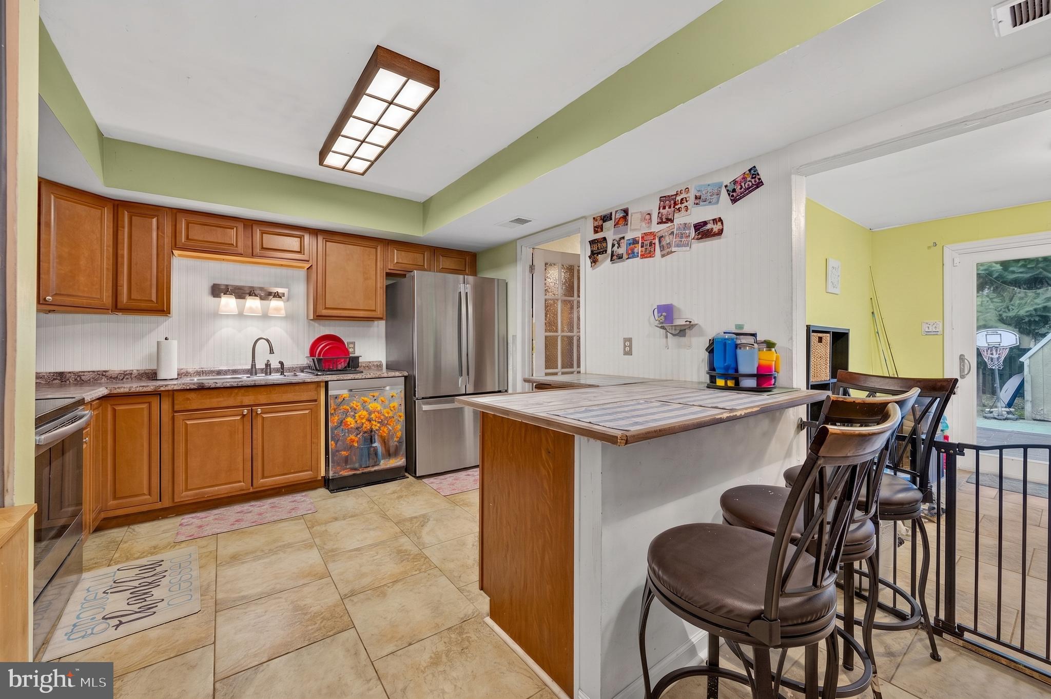 STONEGATE VILLAGE - Residential