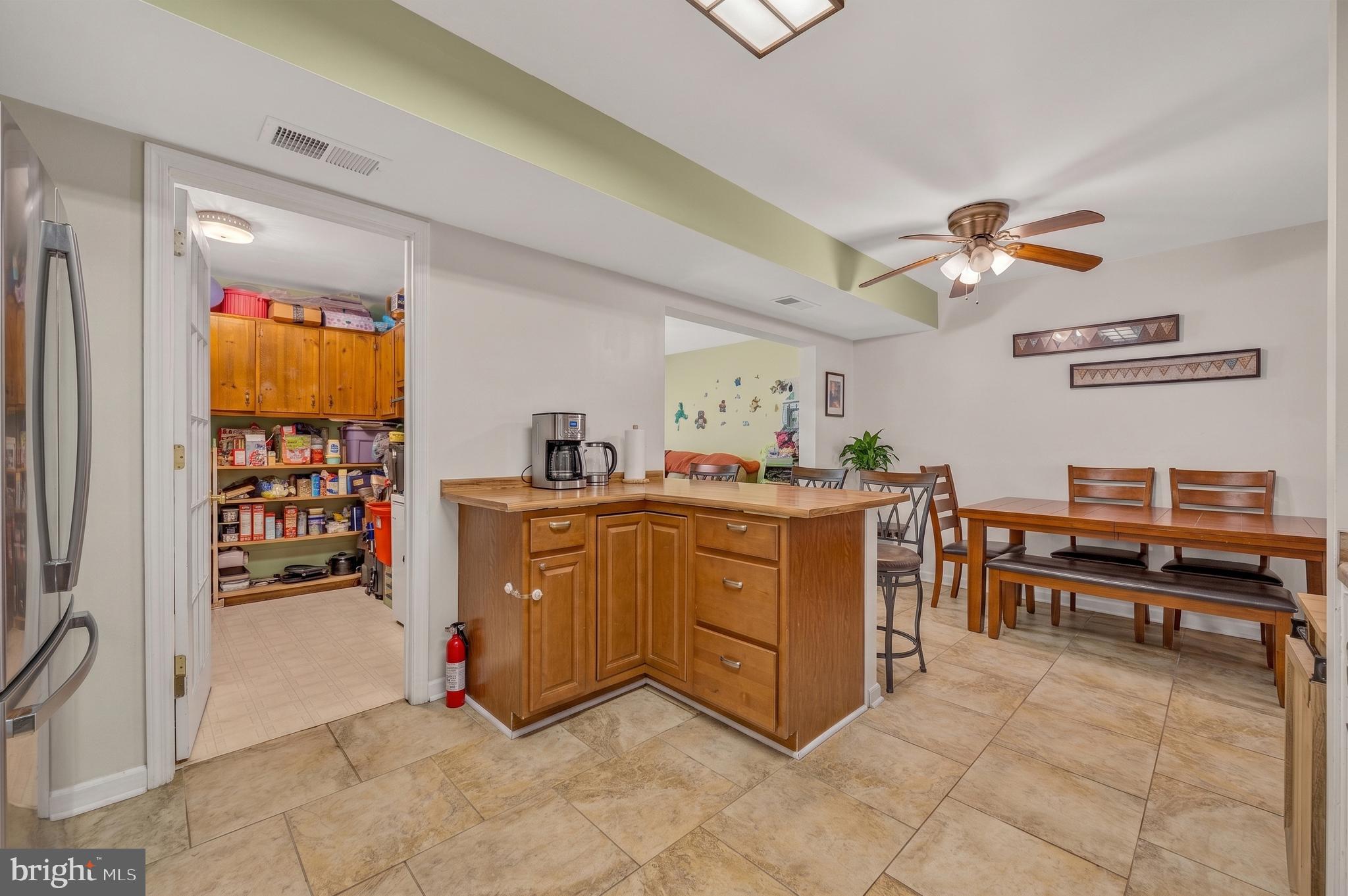STONEGATE VILLAGE - Residential