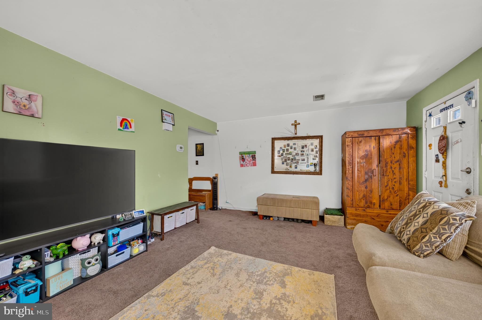 STONEGATE VILLAGE - Residential